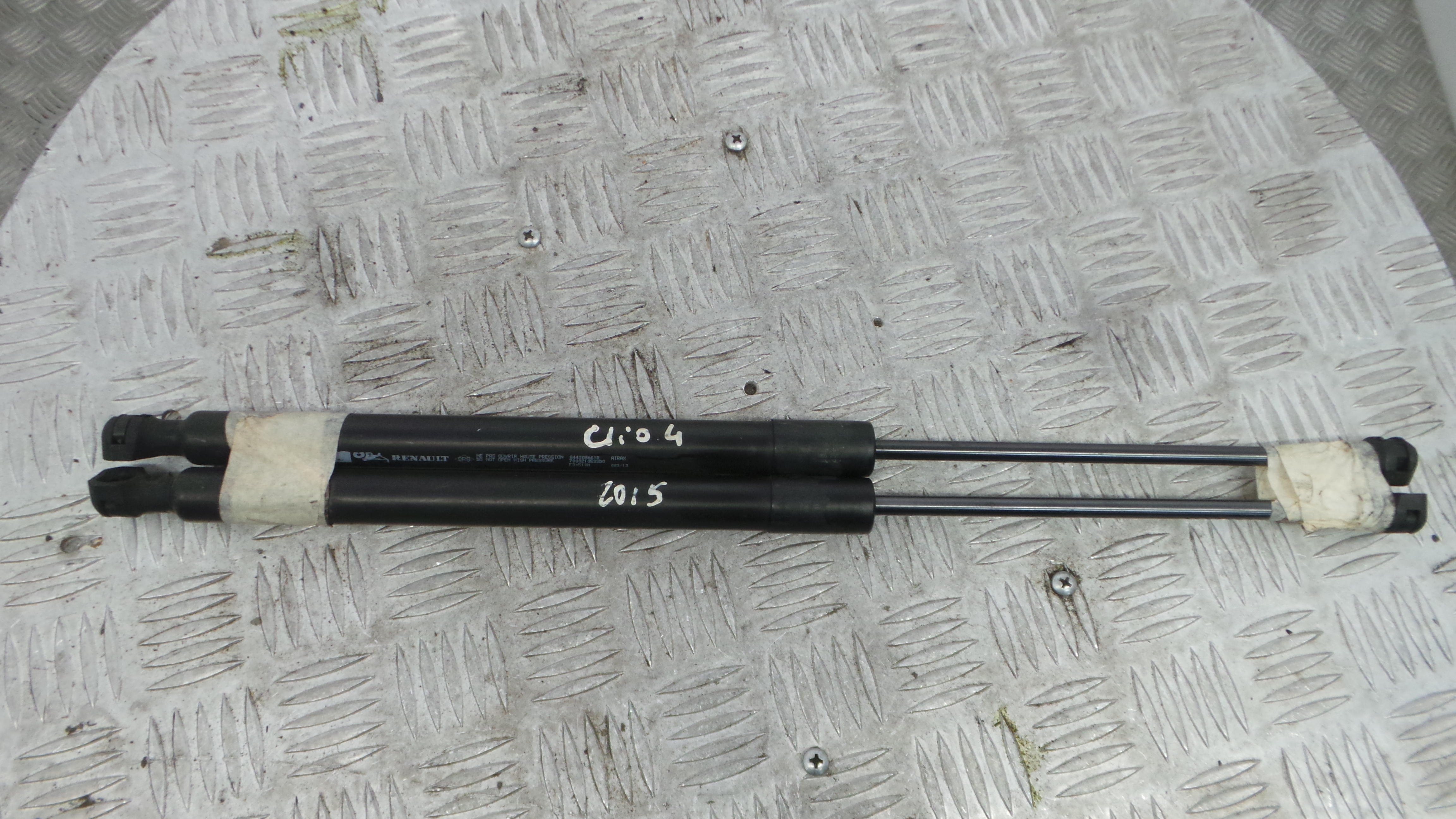 Amortecedor da Mala 844308661R - RENAULT CLIO IV (BH_)-38370848