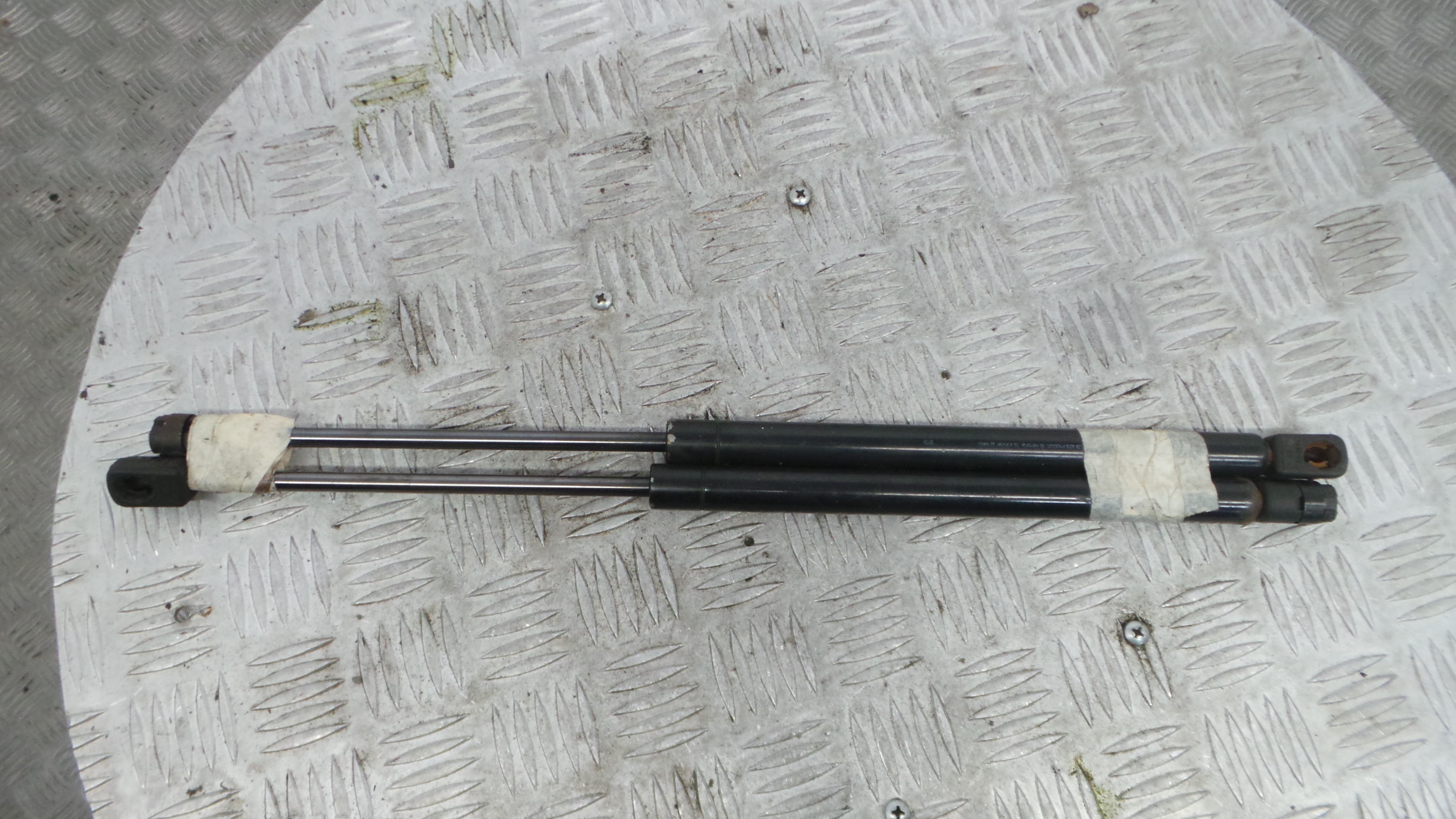 Amortecedor da Mala 613181 - RENAULT MEGANE I (BA0/1_)-38370874