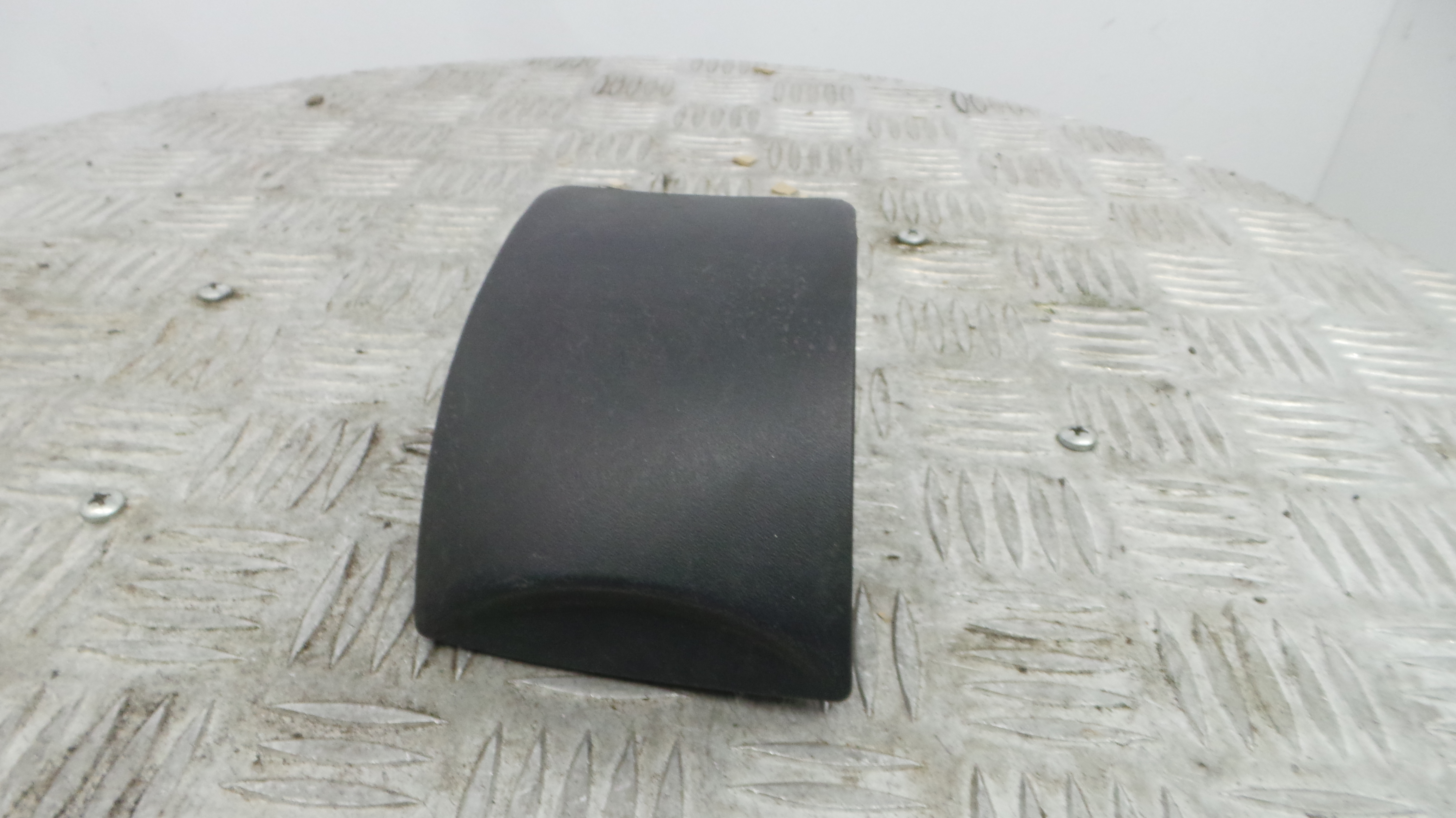 Cinzeiro 8200151978 - RENAULT CLIO II (BB_, CB_), CLIO Mk II (BB_, CB_)-38370945 Cinzeiro 8200151978 - RENAULT CLIO II (BB_, CB_), CLIO Mk II (BB_, CB_)-38370945