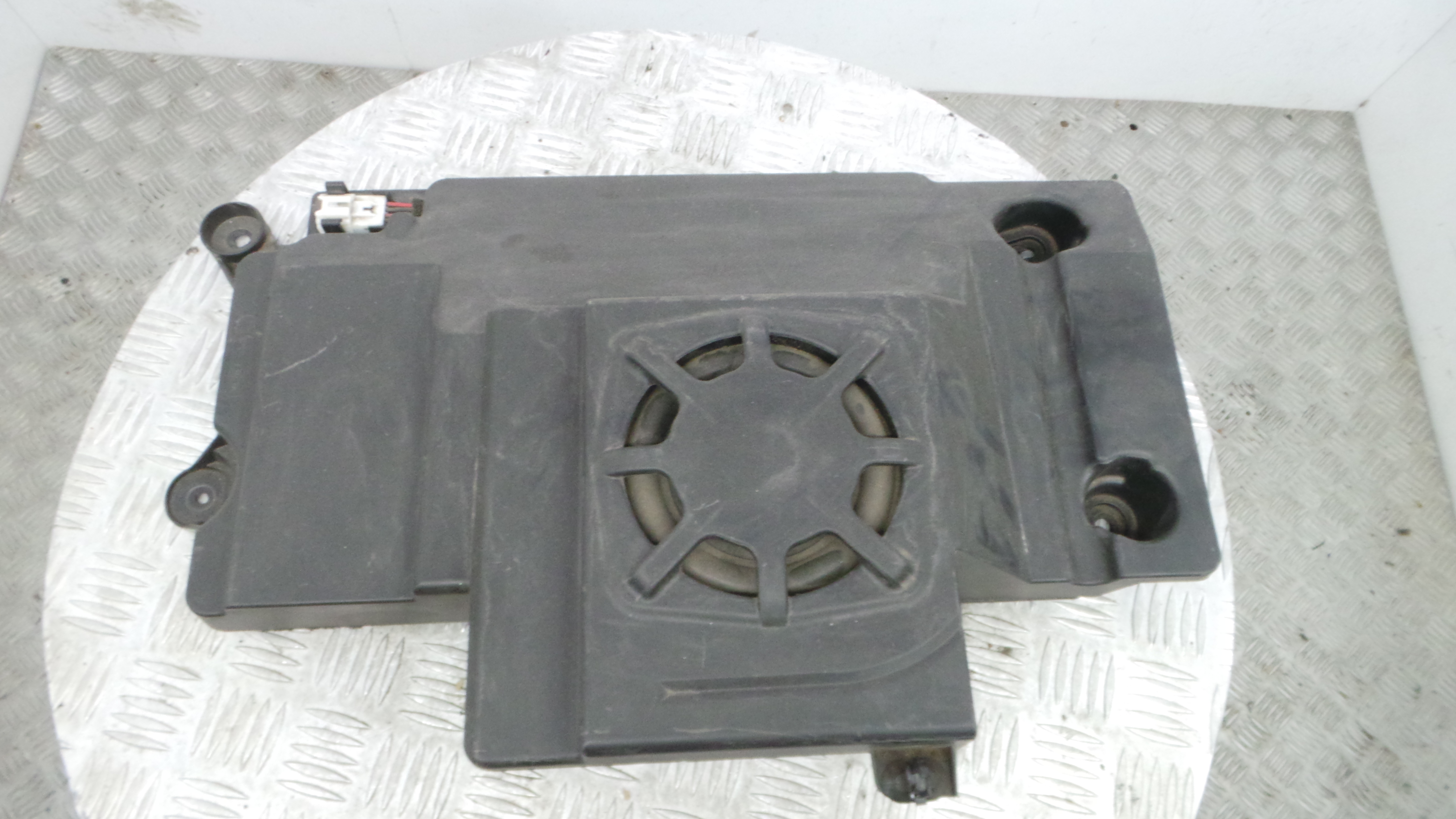 Subwoofers 281709101R - RENAULT TWINGO III (BCM_, BCA_)-38375762