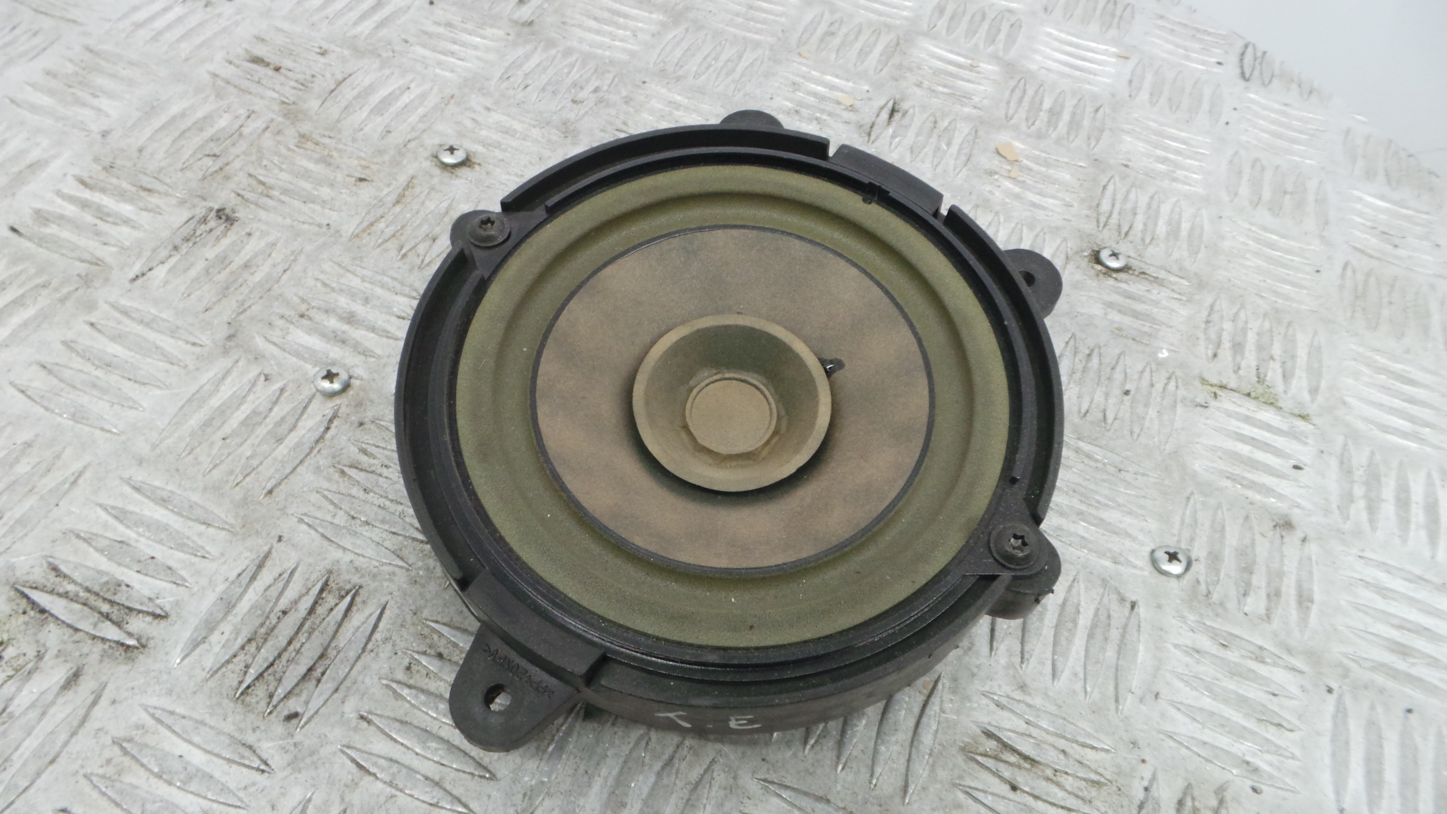 Colunas de Som  281440962R - RENAULT CLIO III (BR0/1, CR0/1)-38375765