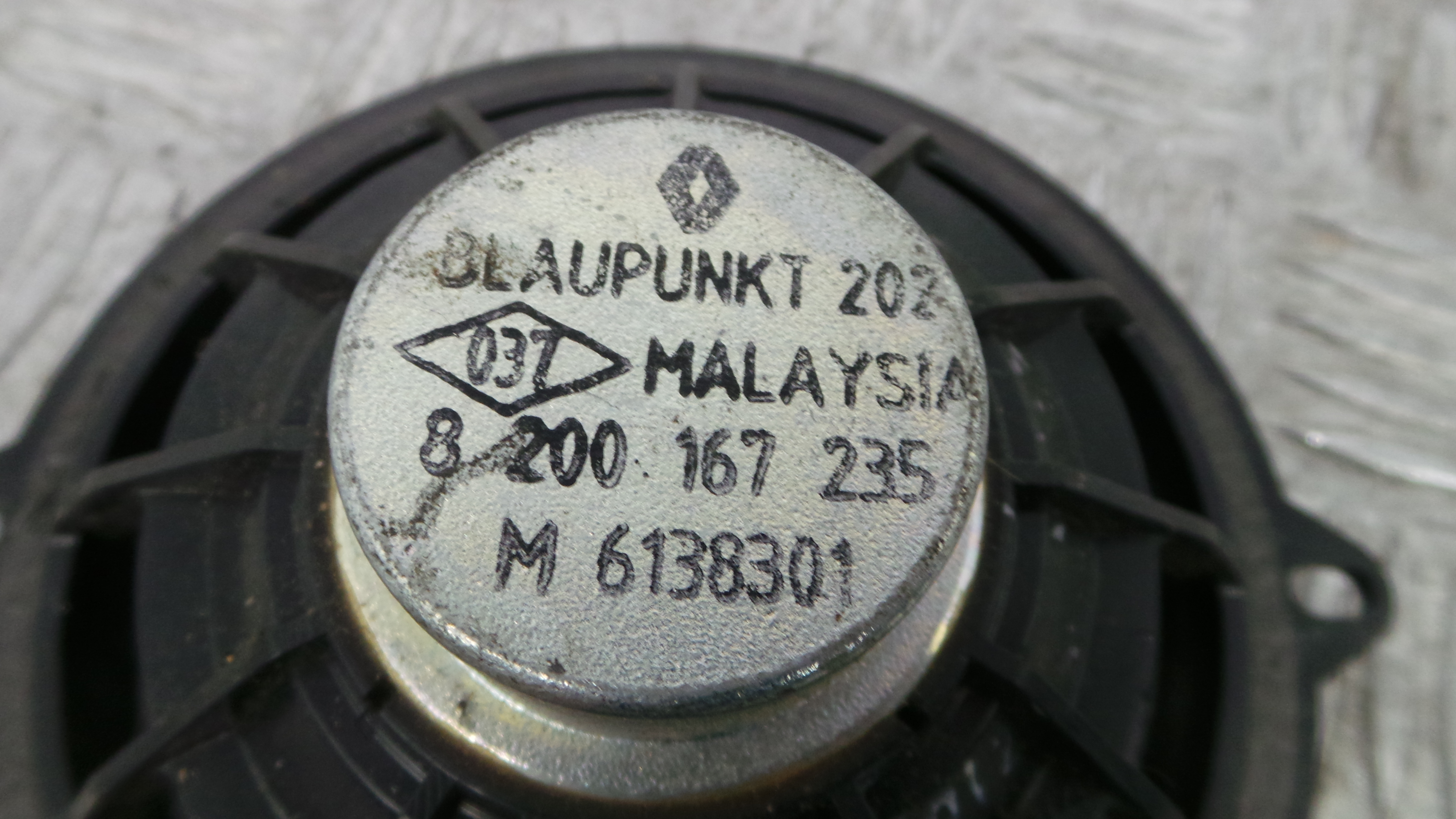 Colunas de Som 8200167235 - RENAULT CLIO III (BR0/1, CR0/1)-38375771