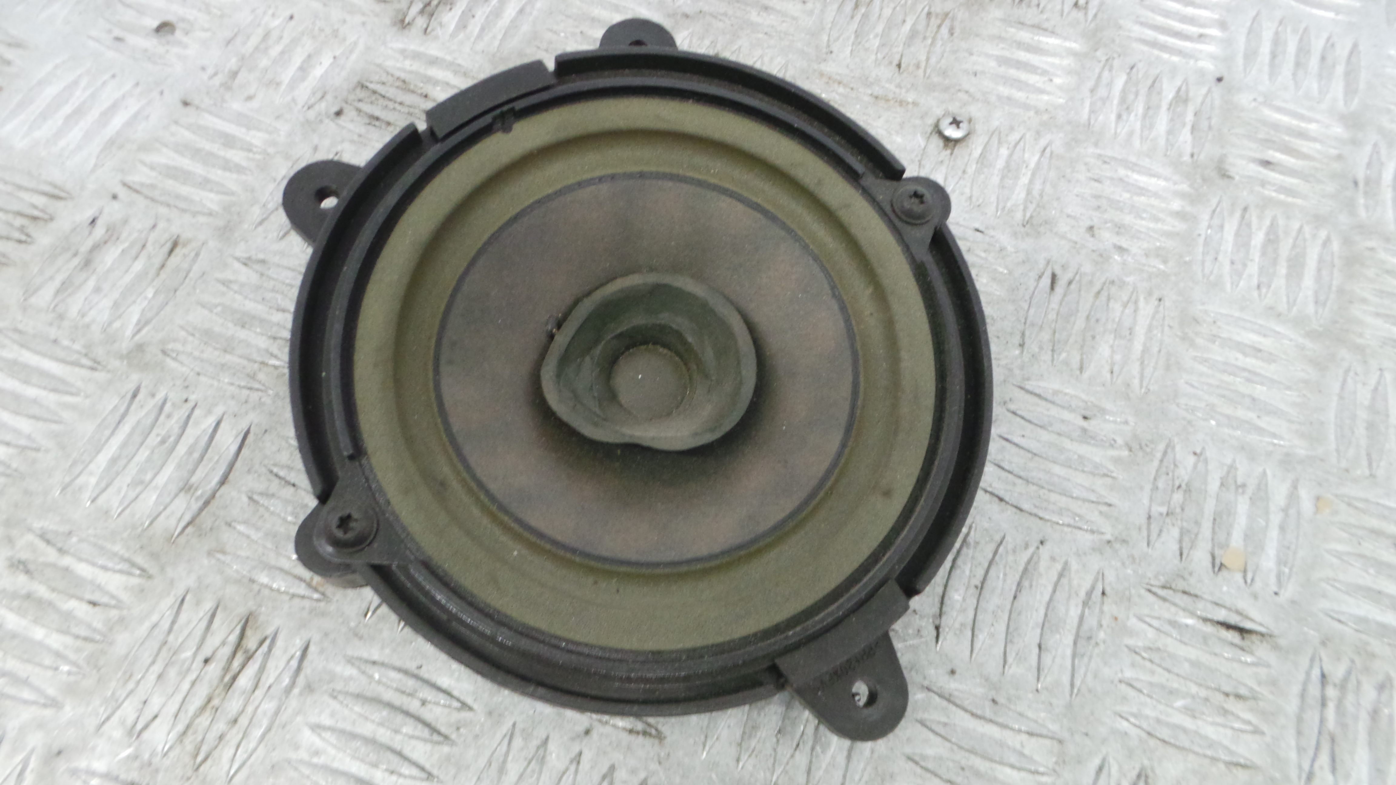 Colunas de Som  281440962R - RENAULT CLIO III (BR0/1, CR0/1)-38375793