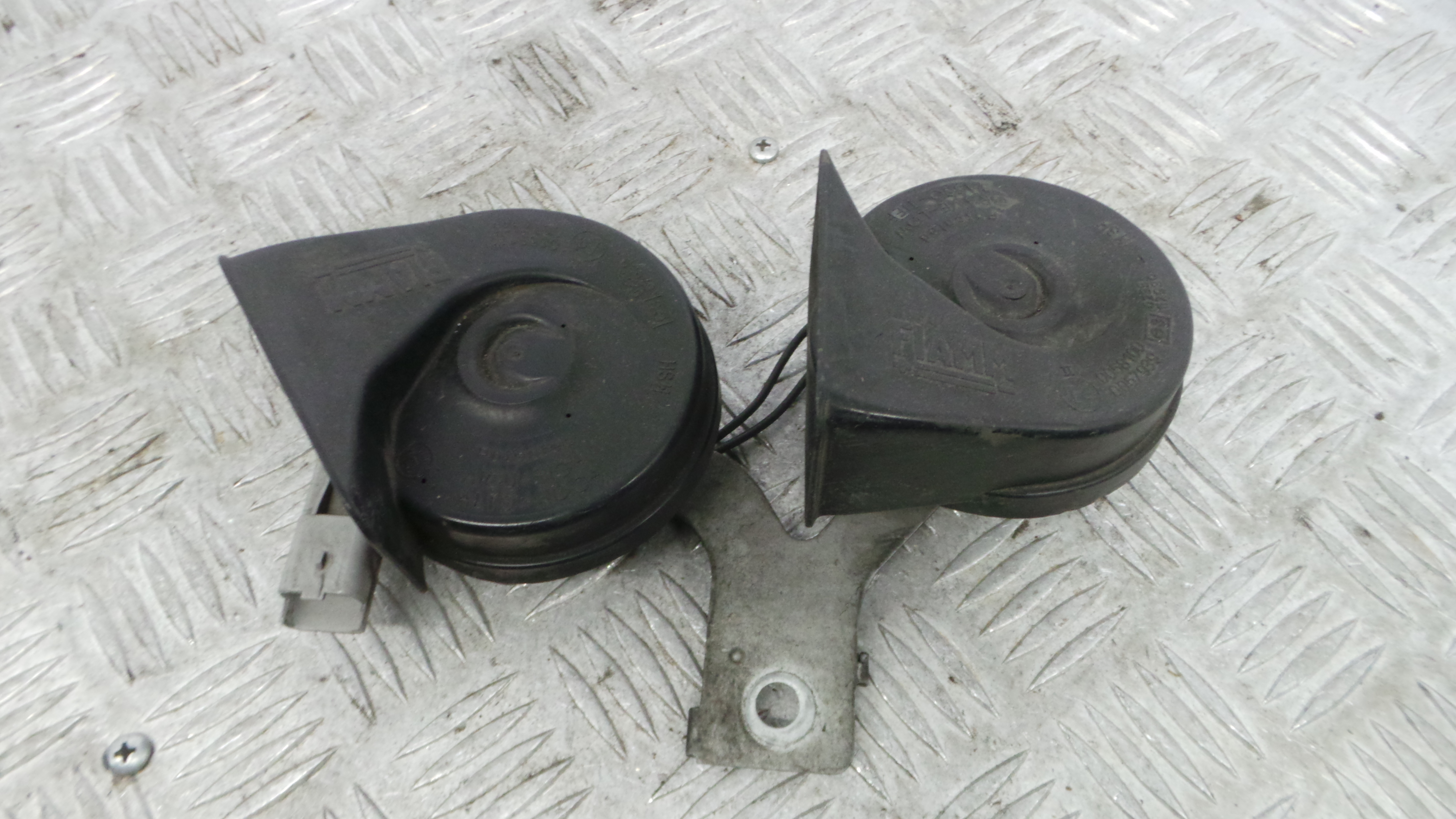 Buzina  - RENAULT LAGUNA II (BG0/1_)-38375811