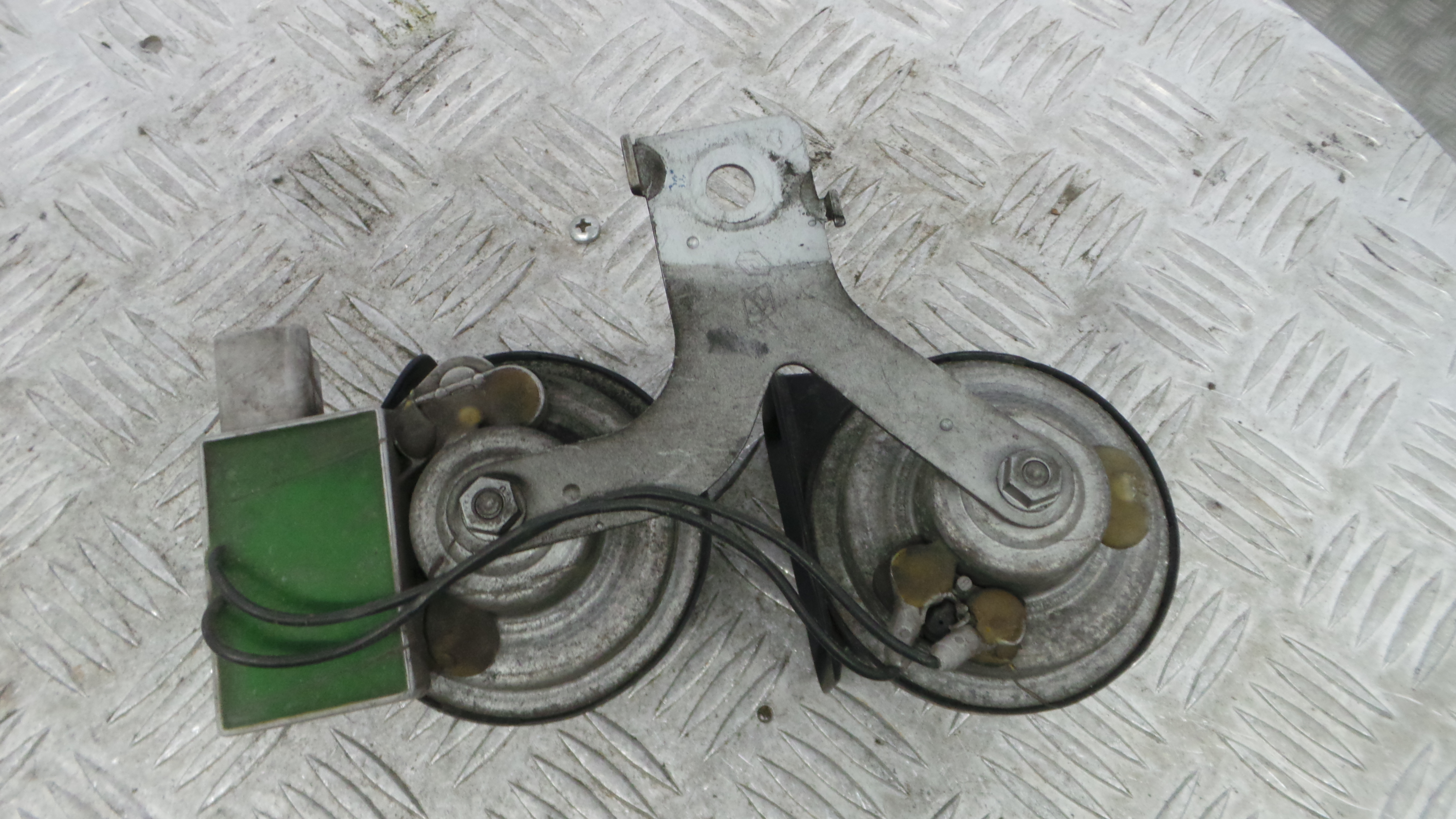 Buzina  - RENAULT LAGUNA II (BG0/1_)-38375811