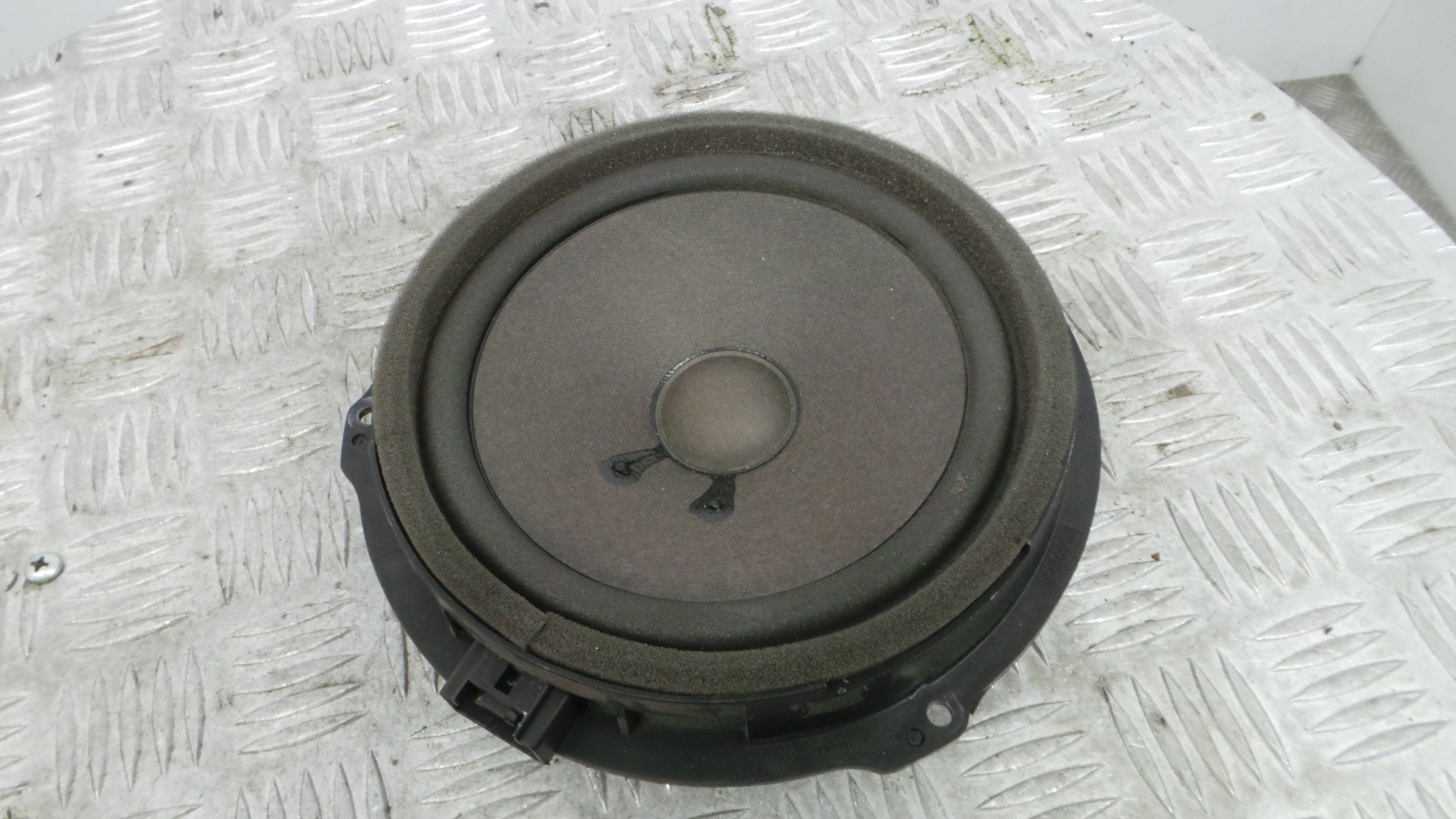 Colunas de Som  8A6T-18808-AC - FORD FIESTA VI (CB1, CCN)-38375960