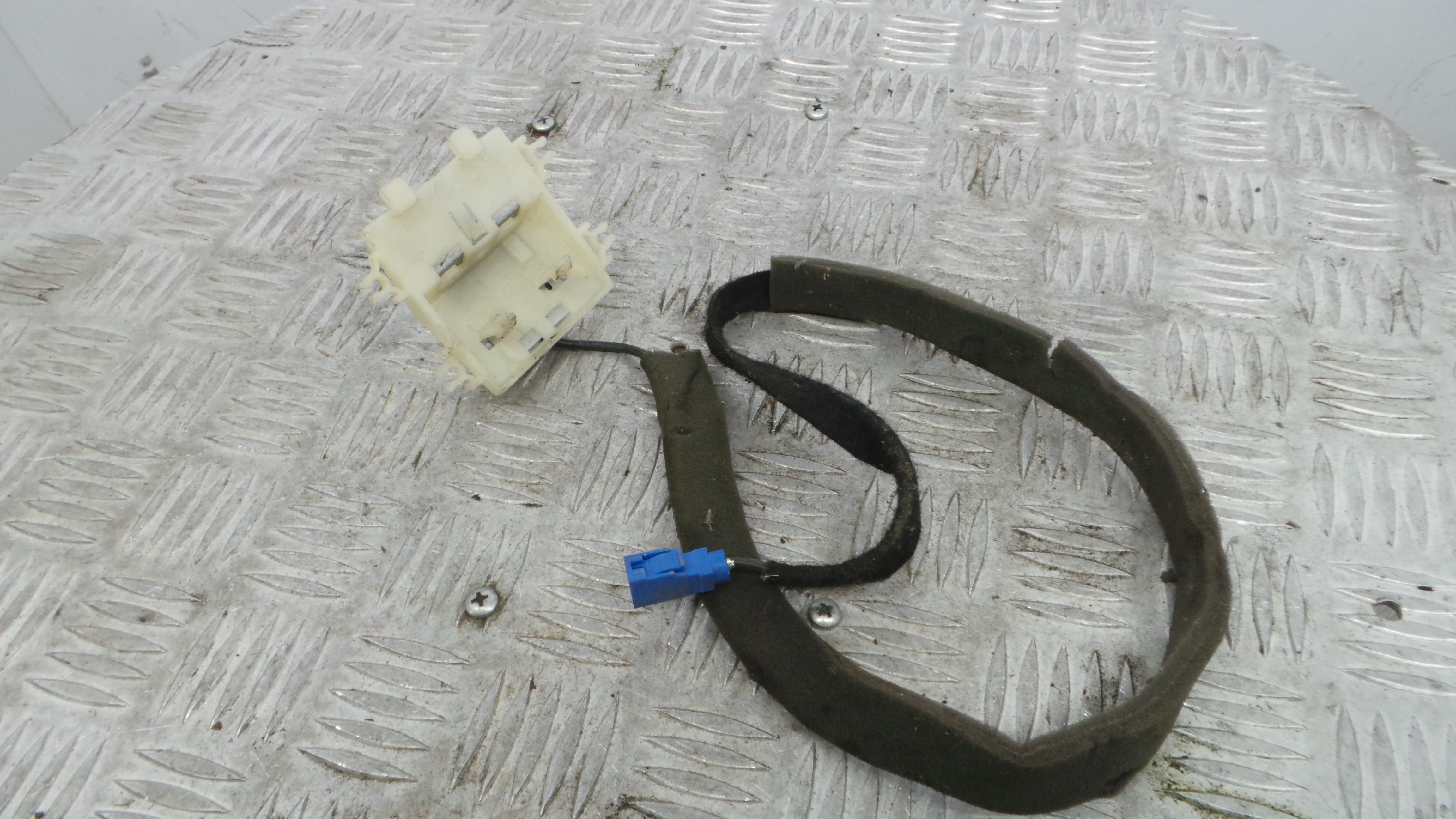 Antena 259752753R - RENAULT CLIO IV (BH_)-38375996