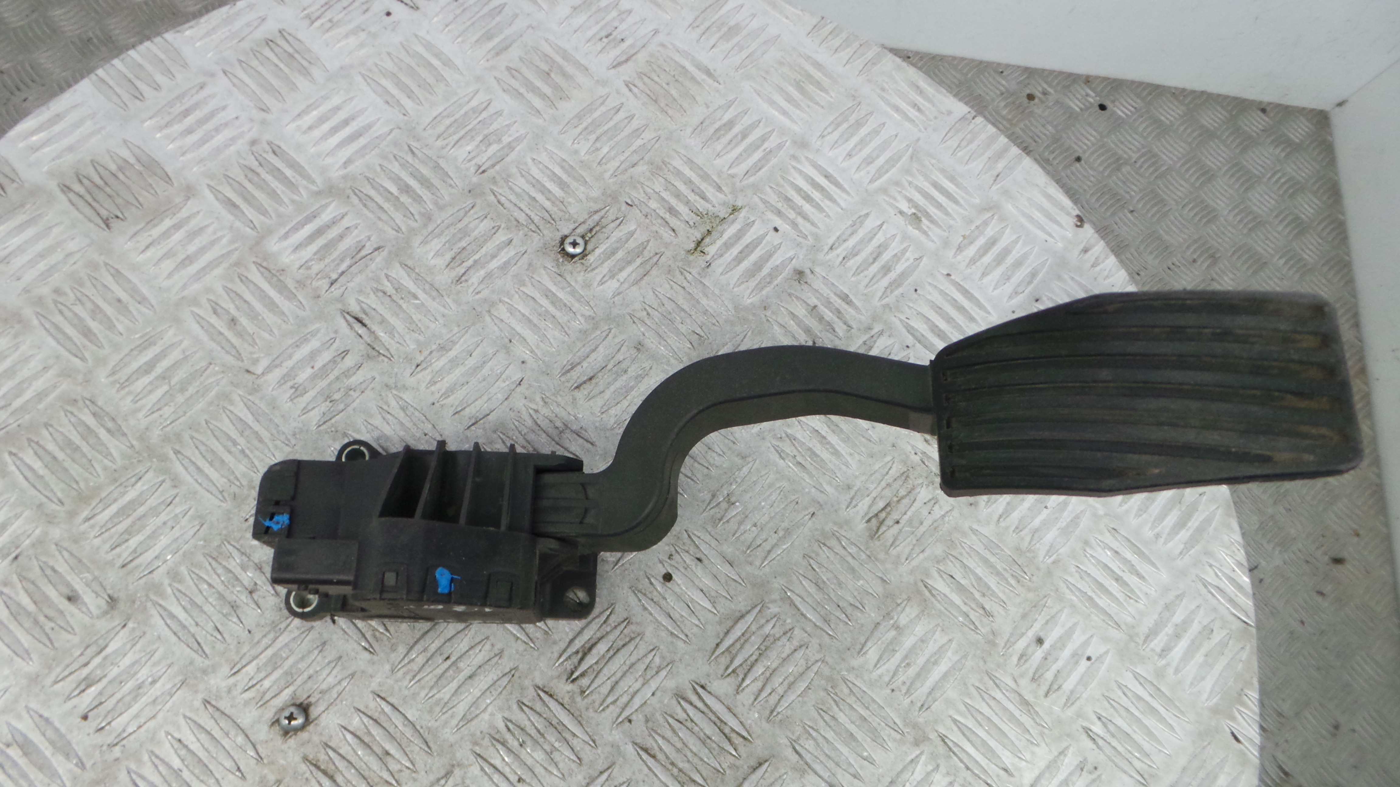 Pedal do Acelerador 55702020 - OPEL CORSA D (S07)-38376027 Pedal do Acelerador 55702020 - OPEL CORSA D (S07)-38376027