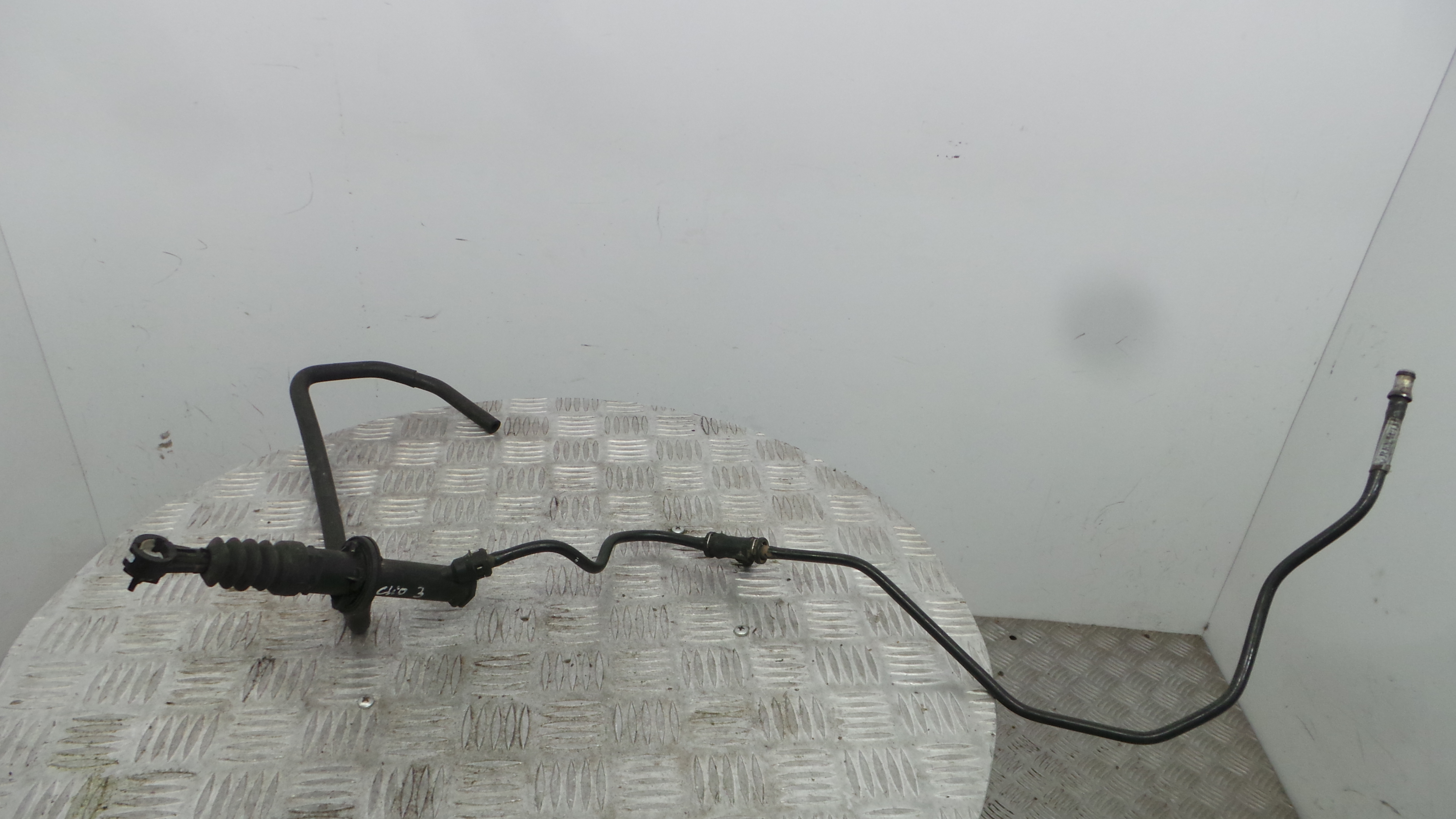 Bomba Principal da Embraiagem 8200436137F - RENAULT CLIO III (BR0/1, CR0/1)-38394919 Bomba Principal da Embraiagem 8200436137F - RENAULT CLIO III (BR0/1, CR0/1)-38394919