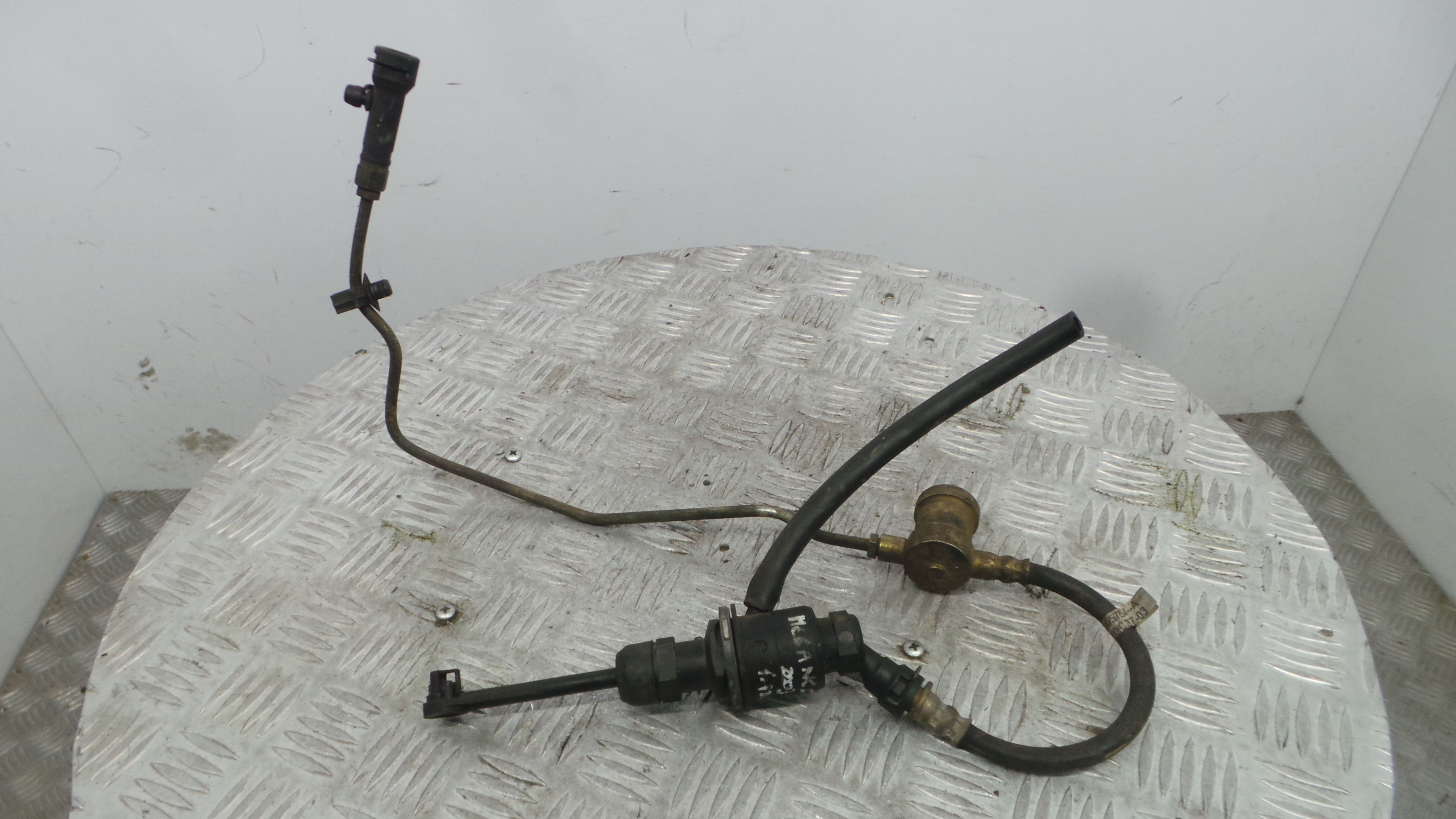 Bomba Principal da Embraiagem  8200151784 - RENAULT MEGANE II (BM0/1_, CM0/1_)-38394922