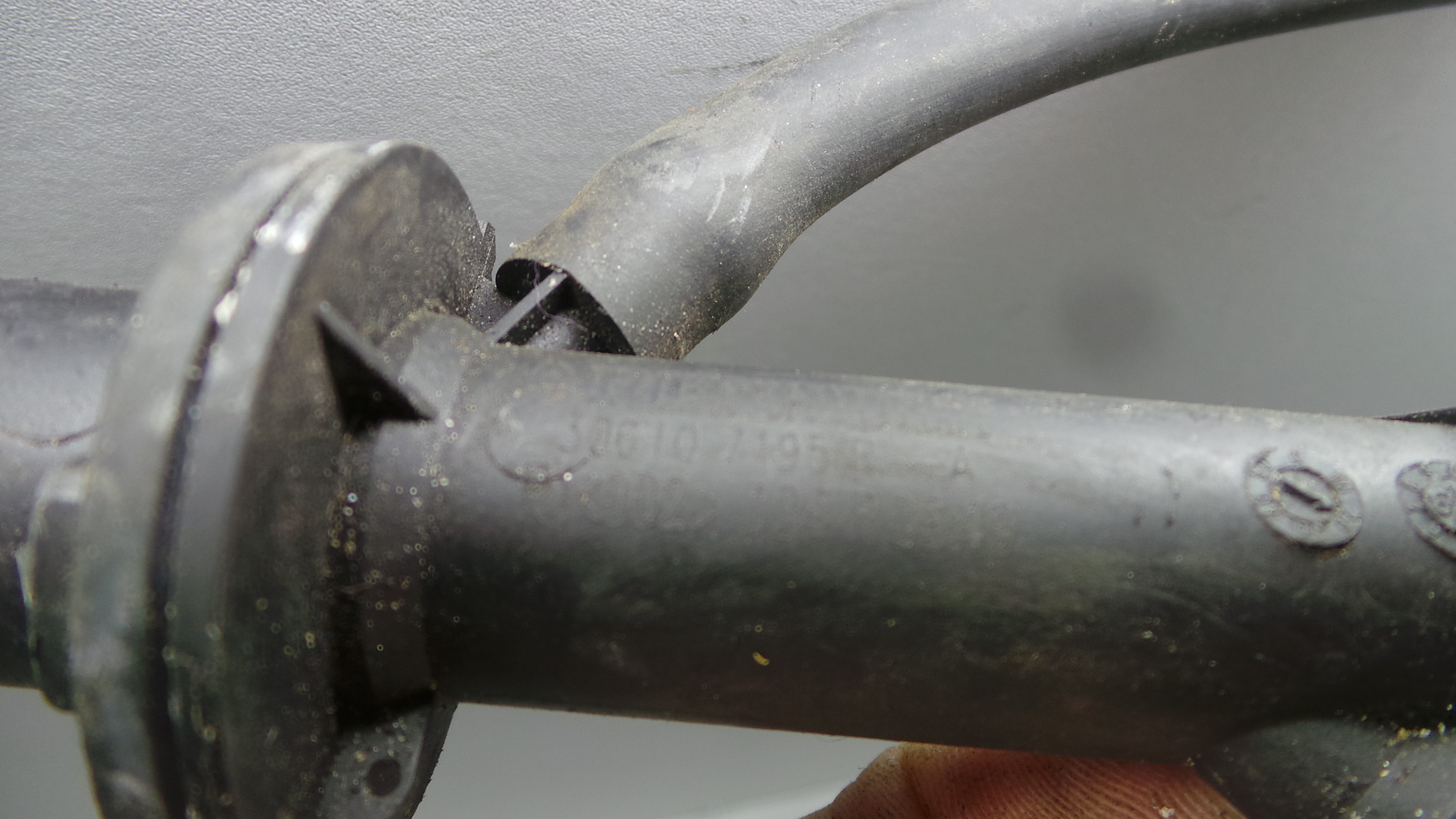 Bomba Principal da Embraiagem 306107195R - RENAULT MEGANE III Hatchback (BZ0/1_, B3_)-38394934