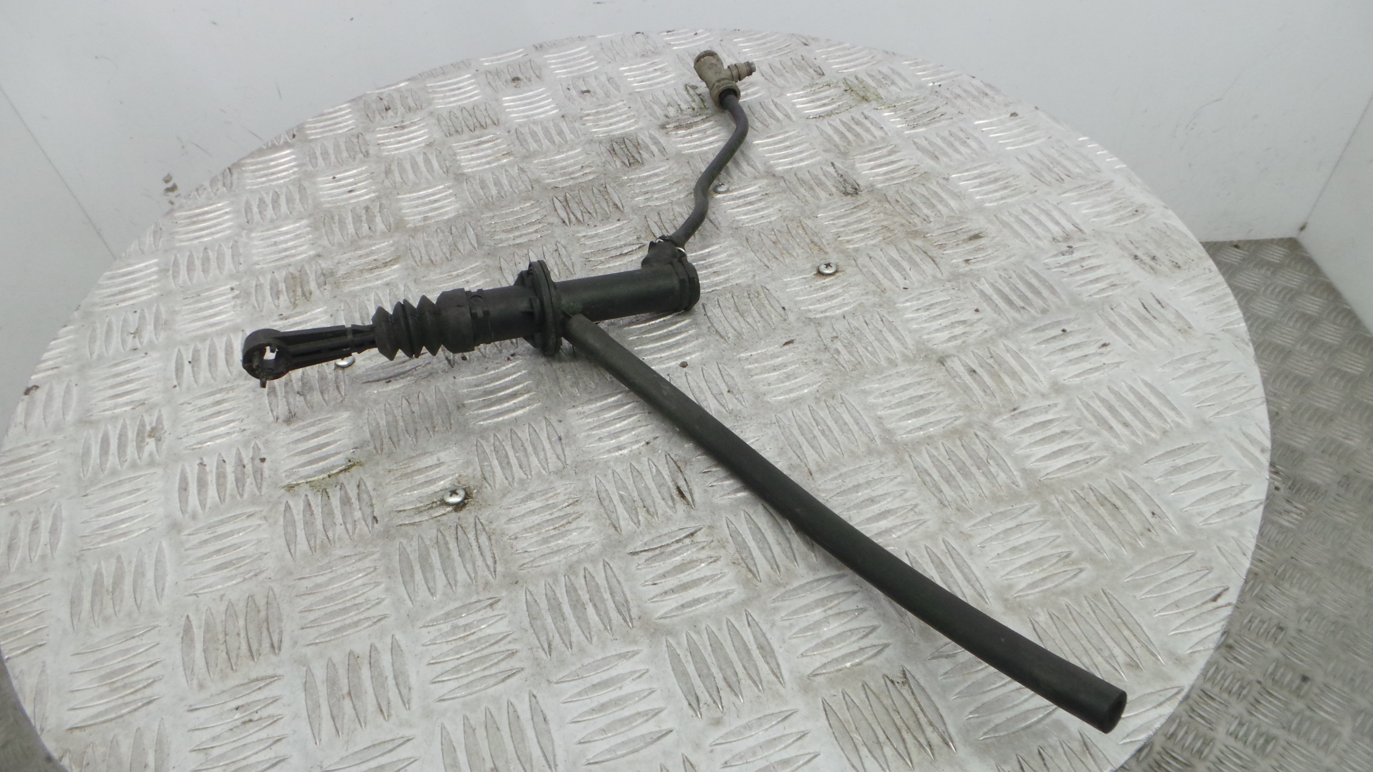 Bomba Principal da Embraiagem  306100018 - RENAULT MEGANE III Hatchback (BZ0/1_, B3_)-38394945