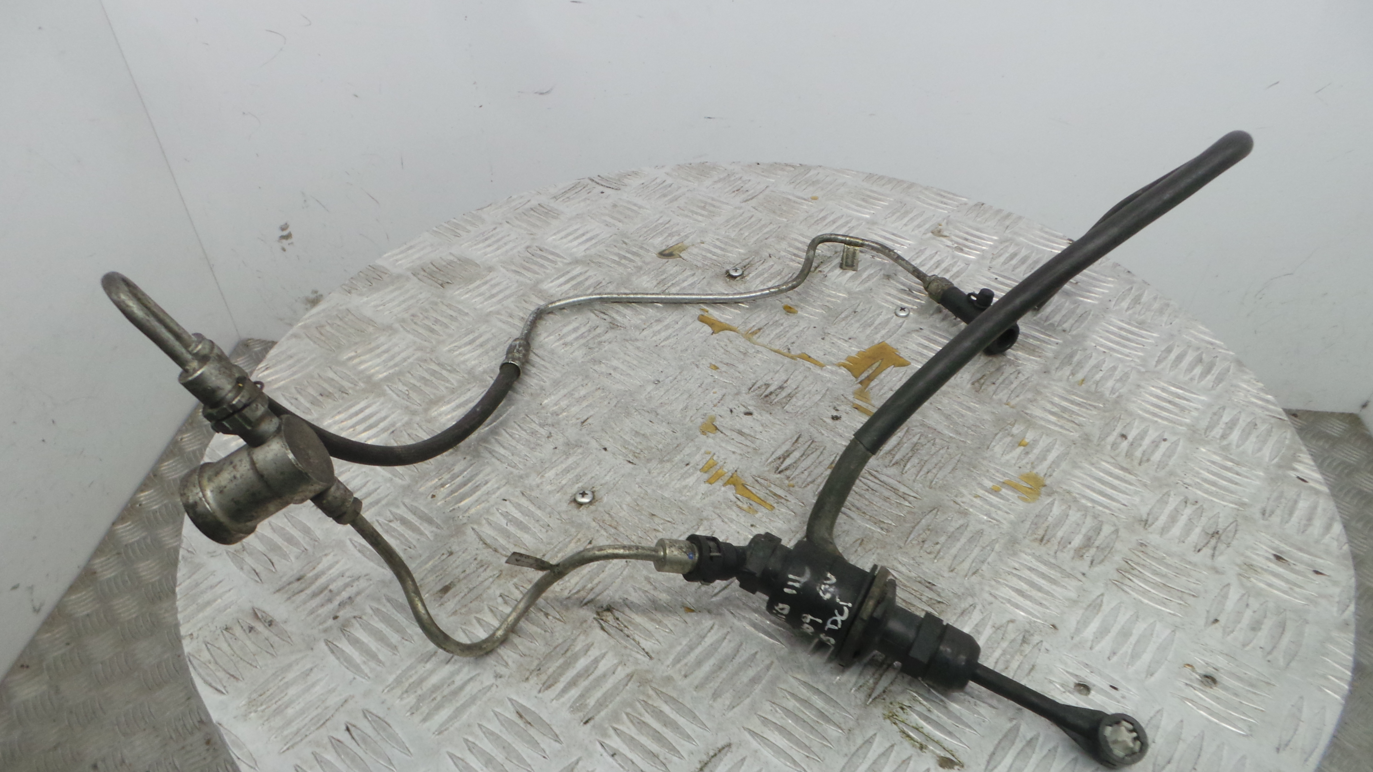 Bomba Principal da Embraiagem  8200524724 - RENAULT CLIO III (BR0/1, CR0/1)-38394965