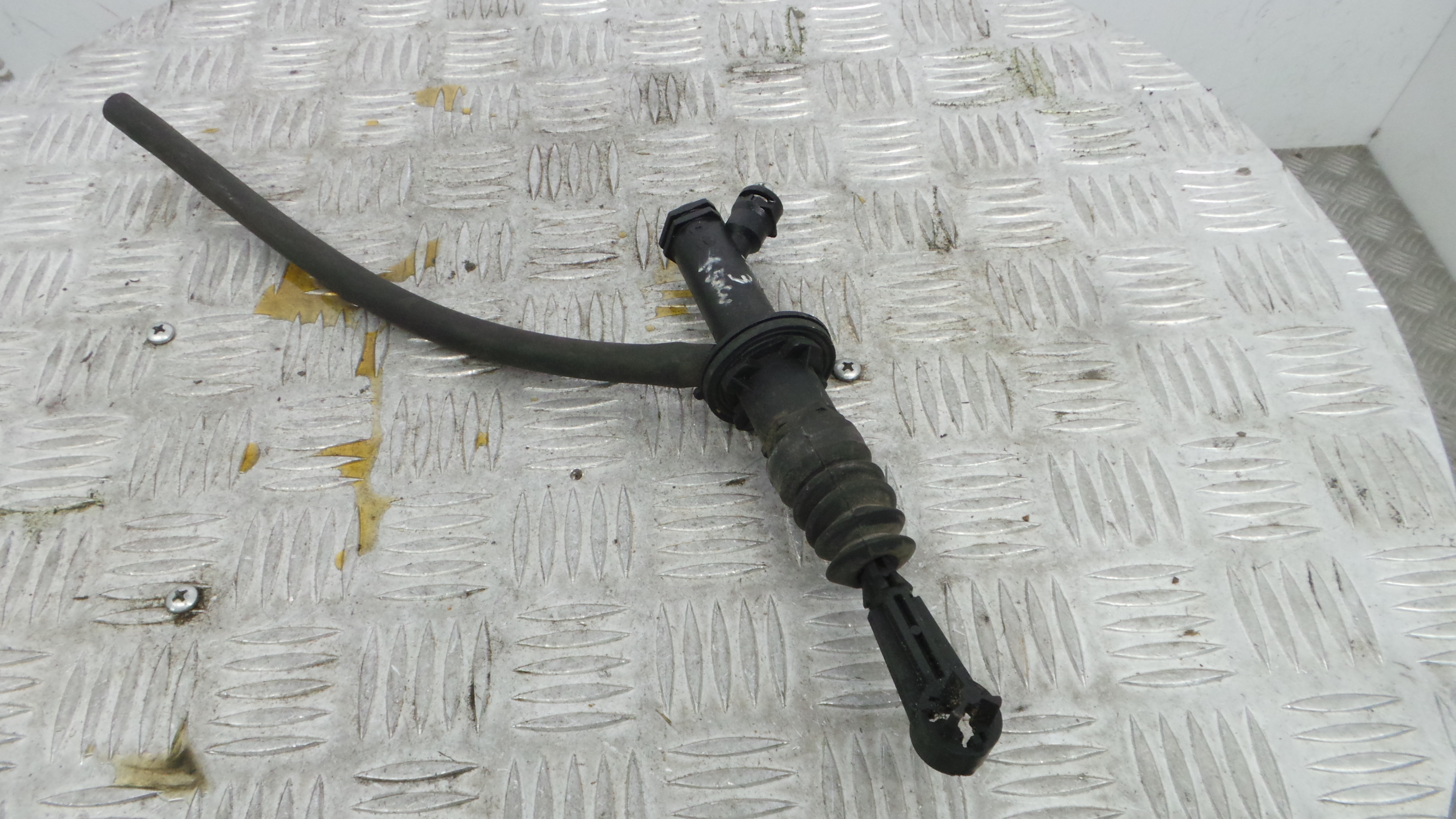 Bomba Principal da Embraiagem   - RENAULT MEGANE III Hatchback (BZ0/1_, B3_)-38394988