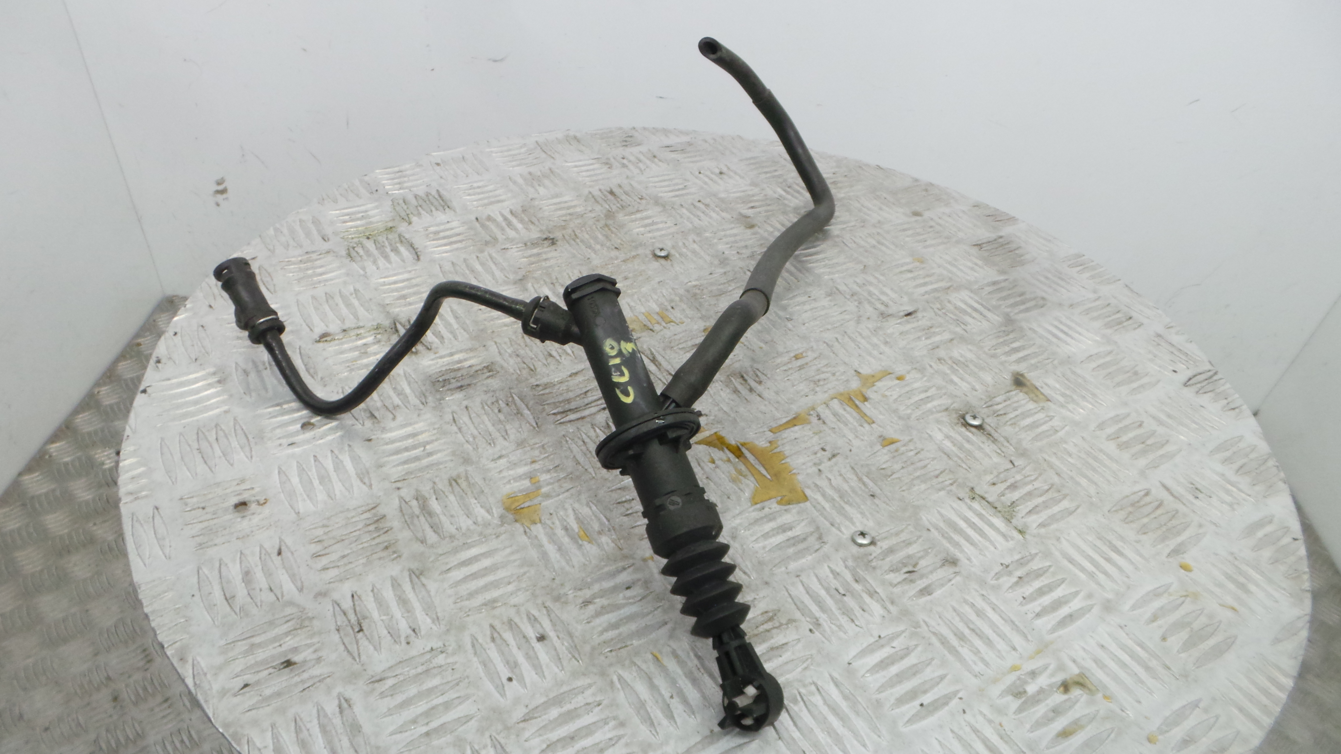 Bomba Principal da Embraiagem  8200436137 - RENAULT CLIO III (BR0/1, CR0/1)-38395030