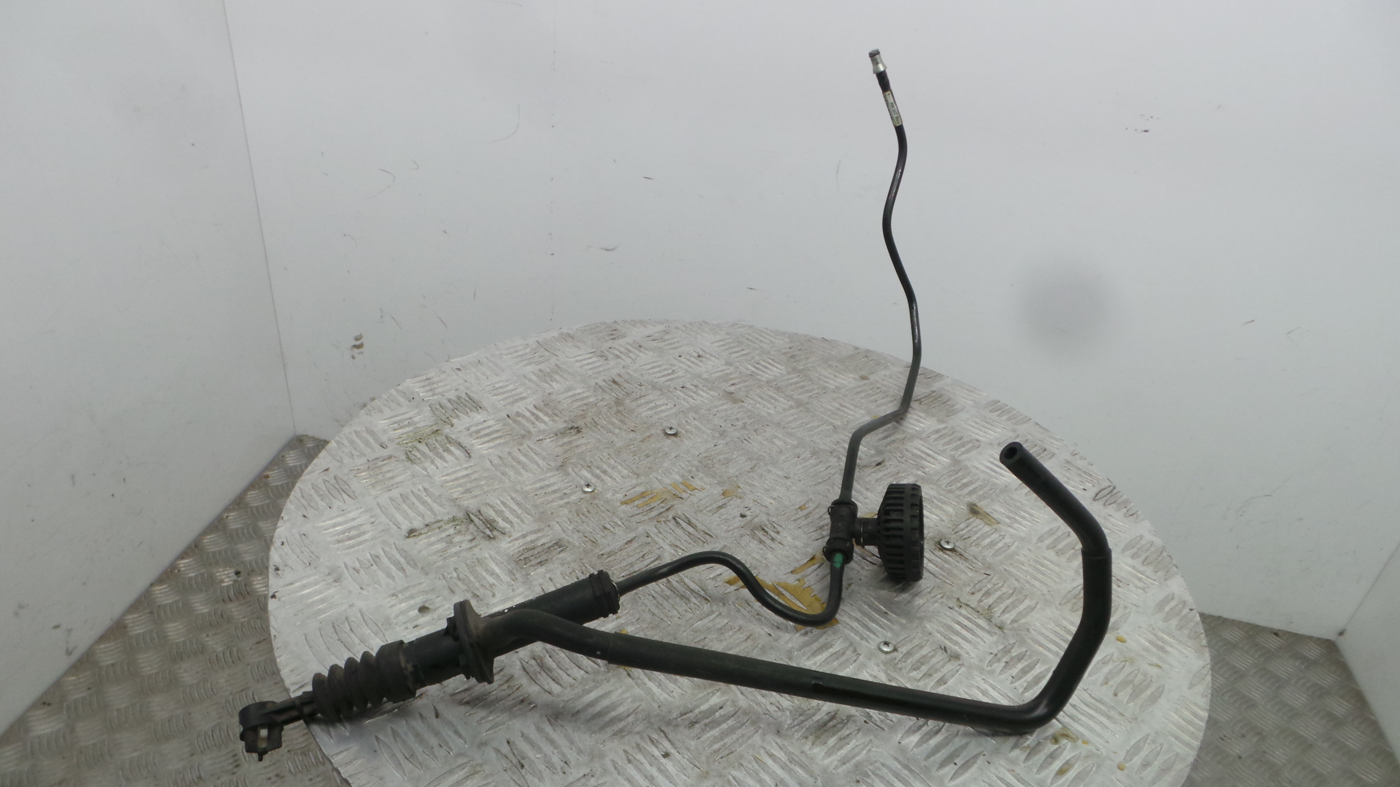 Bomba Principal da Embraiagem  8200436137 - RENAULT CLIO III (BR0/1, CR0/1)-38395039