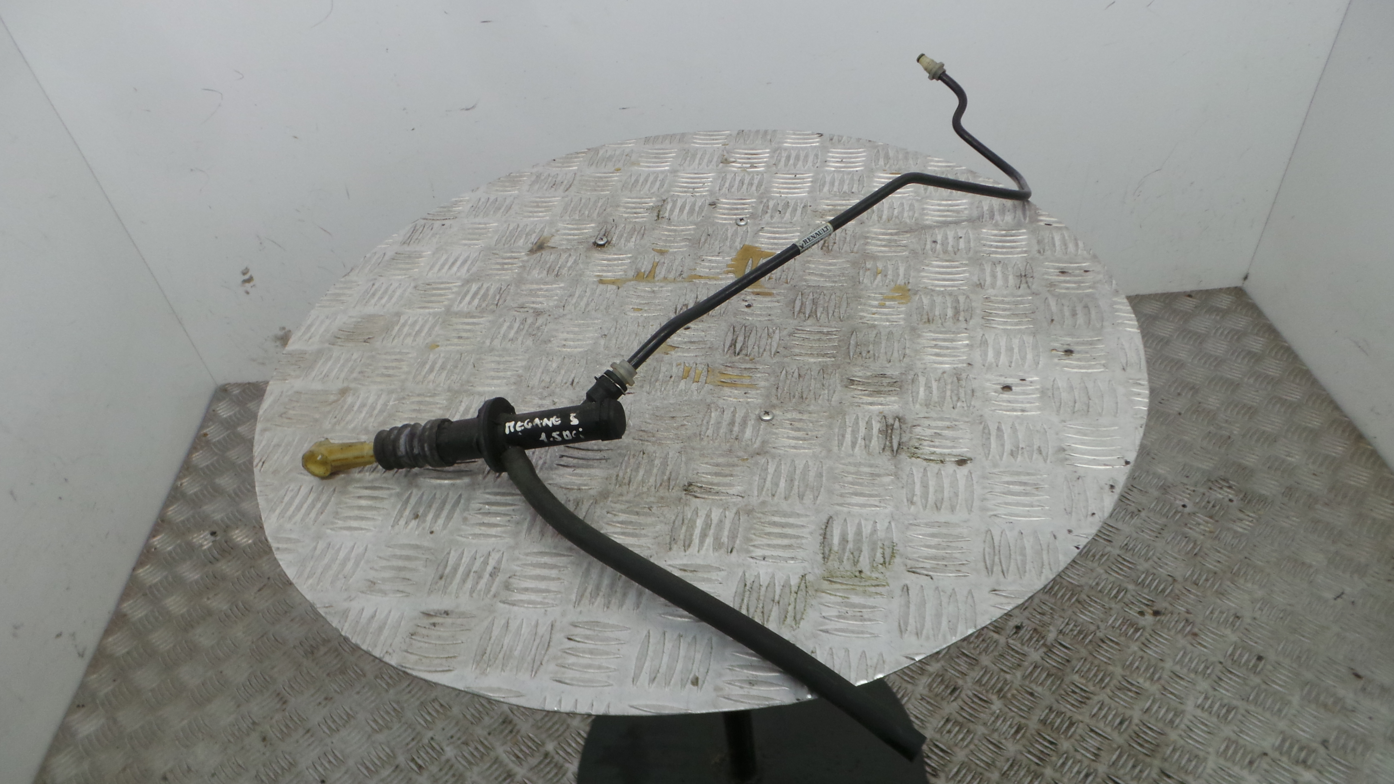 Bomba Principal da Embraiagem  306107195R - RENAULT MEGANE III Hatchback (BZ0/1_, B3_)-38395052