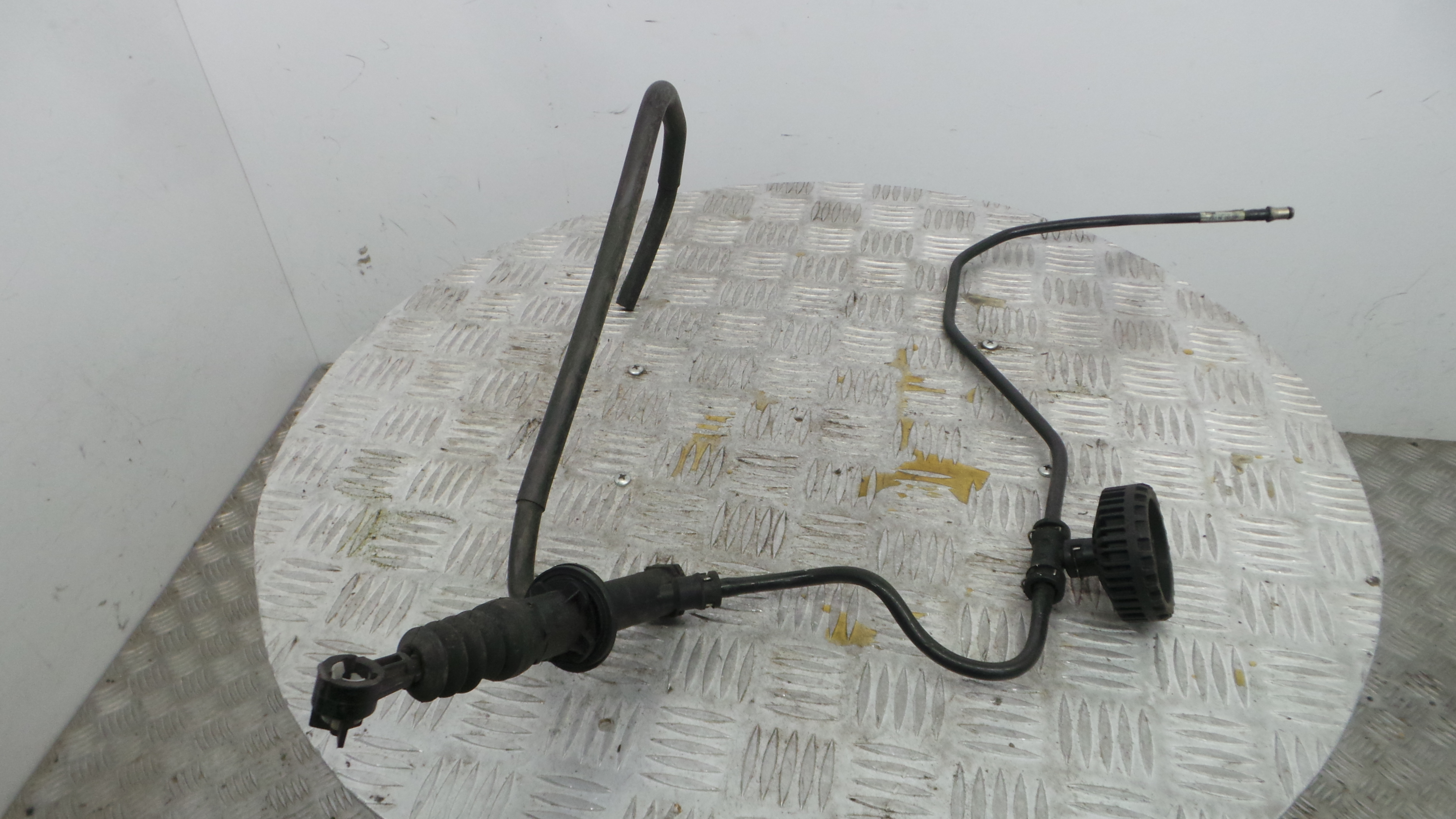 Bomba Principal da Embraiagem  8200436137 - RENAULT CLIO III (BR0/1, CR0/1)-38395714