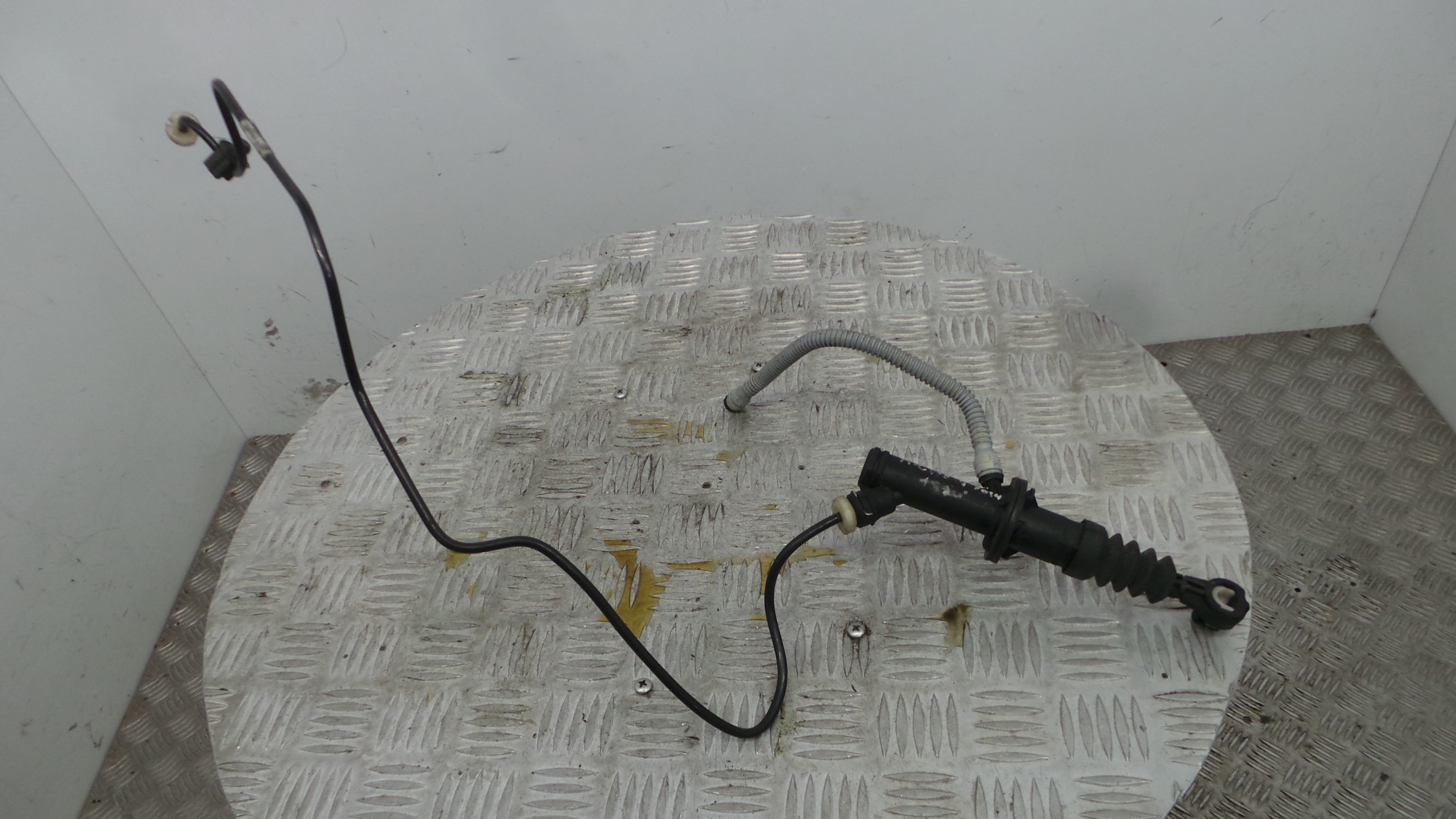 Bomba Principal da Embraiagem  306100642R - RENAULT CLIO IV (BH_)-38395844