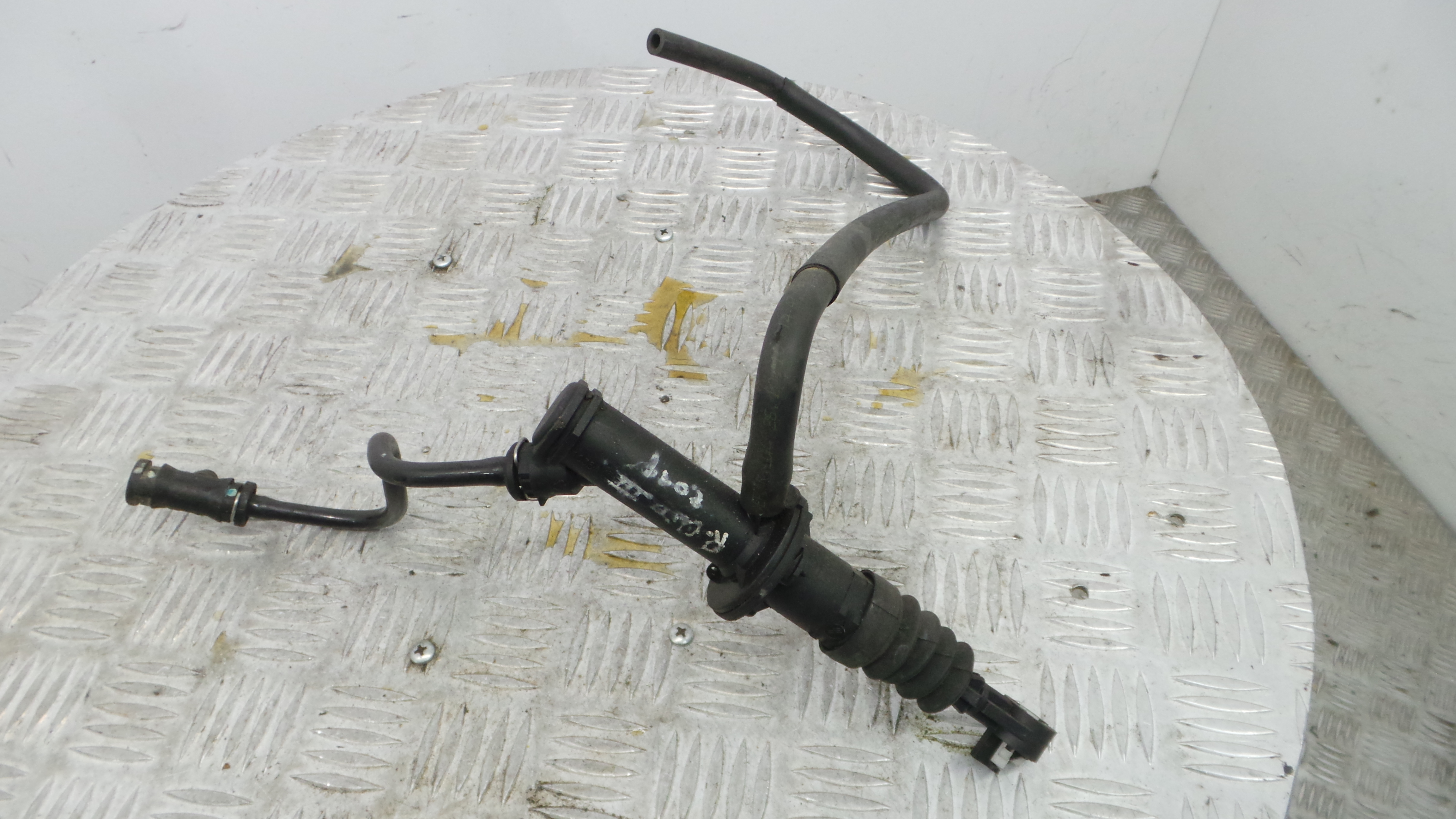 Bomba Principal da Embraiagem  8200436137 - RENAULT CLIO III (BR0/1, CR0/1)-38395862