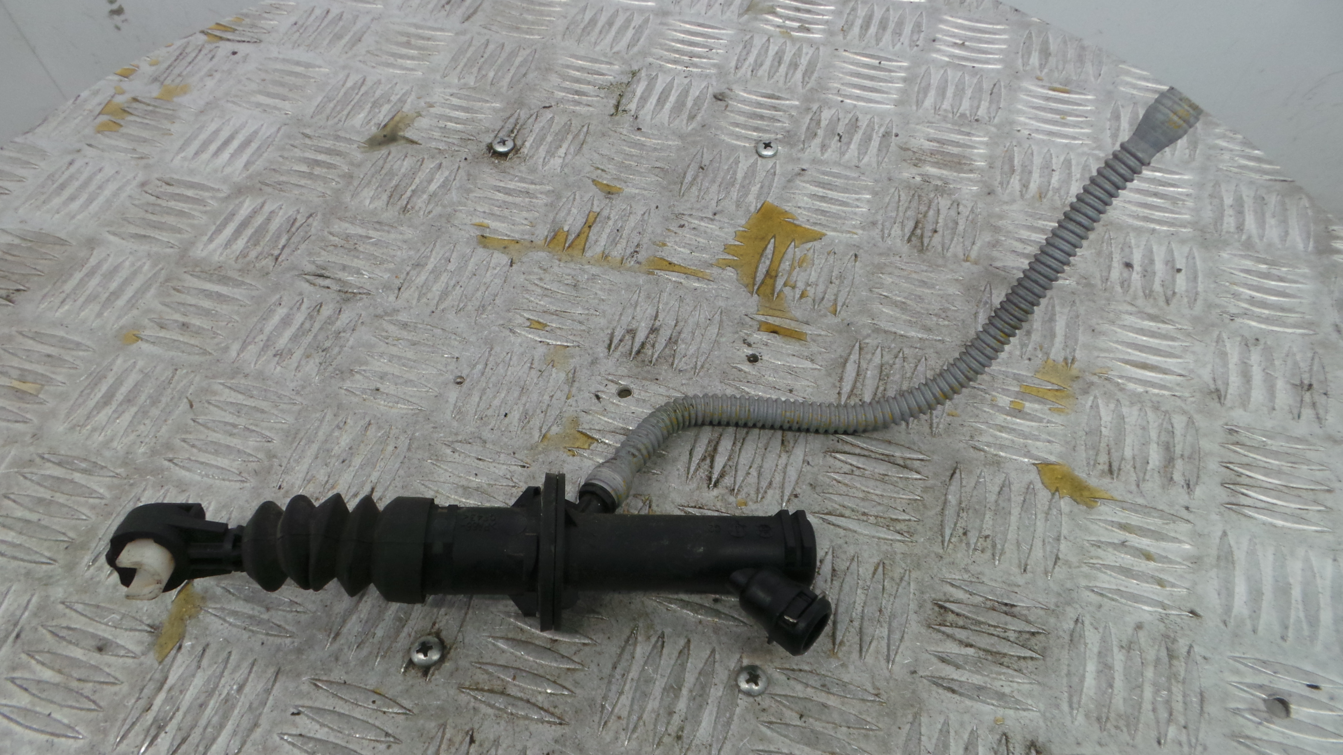 Bomba Principal da Embraiagem  306100642R - RENAULT CLIO IV (BH_)-38395880