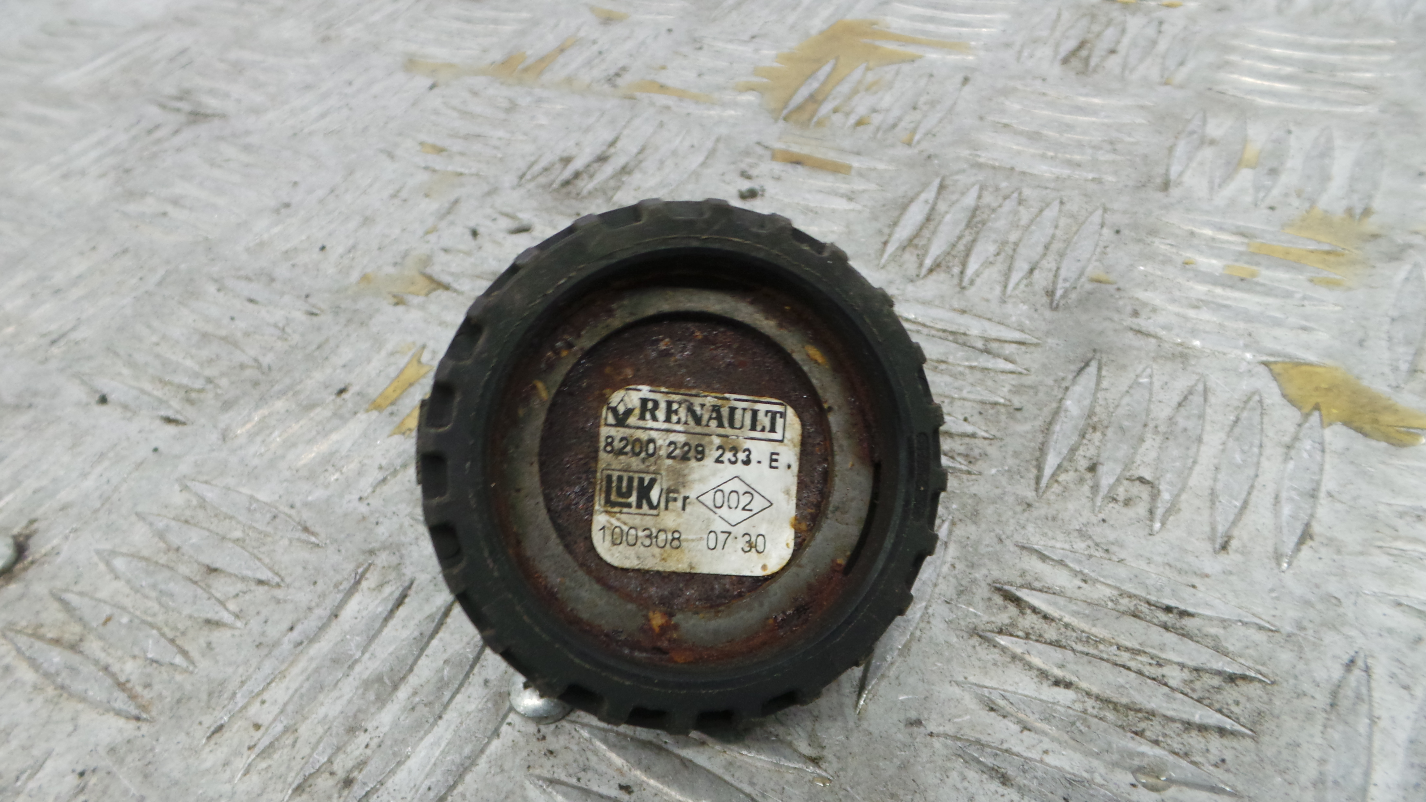 Cilindro Receptor De Embraiagem 8200229233E - RENAULT CLIO III (BR0/1, CR0/1)-38395921