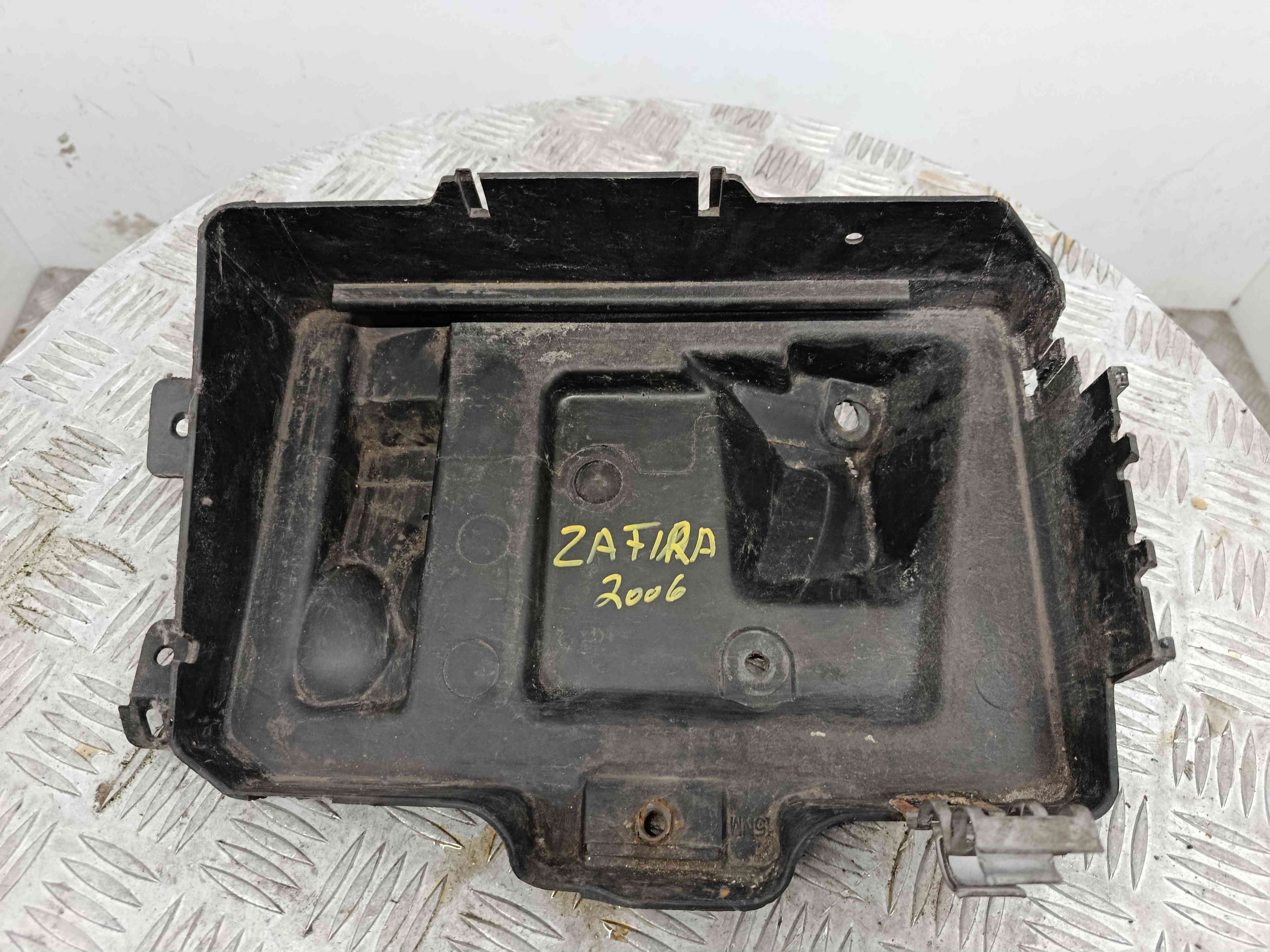 Base da Bateria 13234223 - OPEL ZAFIRA / ZAFIRA FAMILY B (A05)-38402306