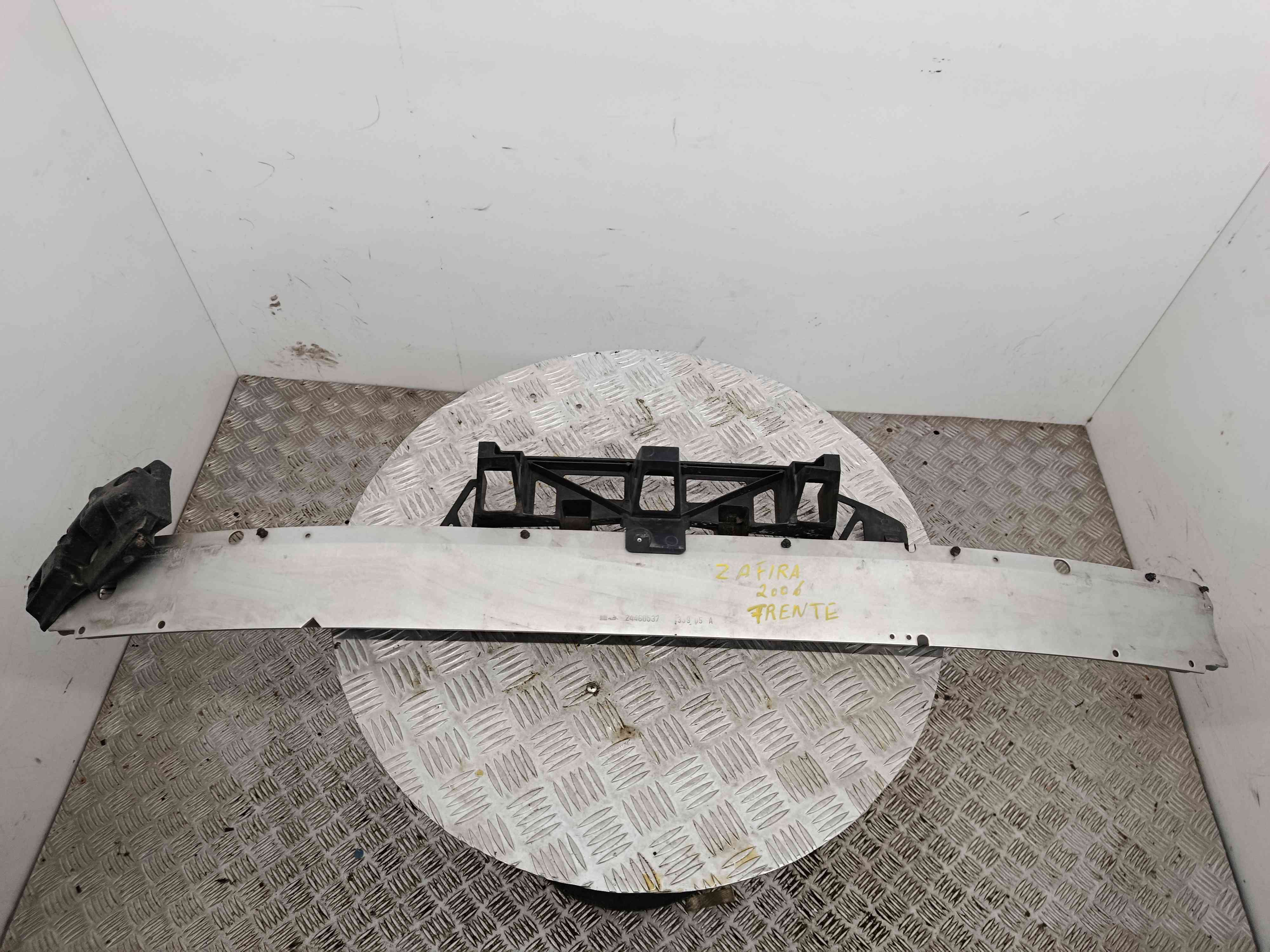 Reforço do Para Choques Frente  24460537 - OPEL ZAFIRA / ZAFIRA FAMILY B (A05)-38402979