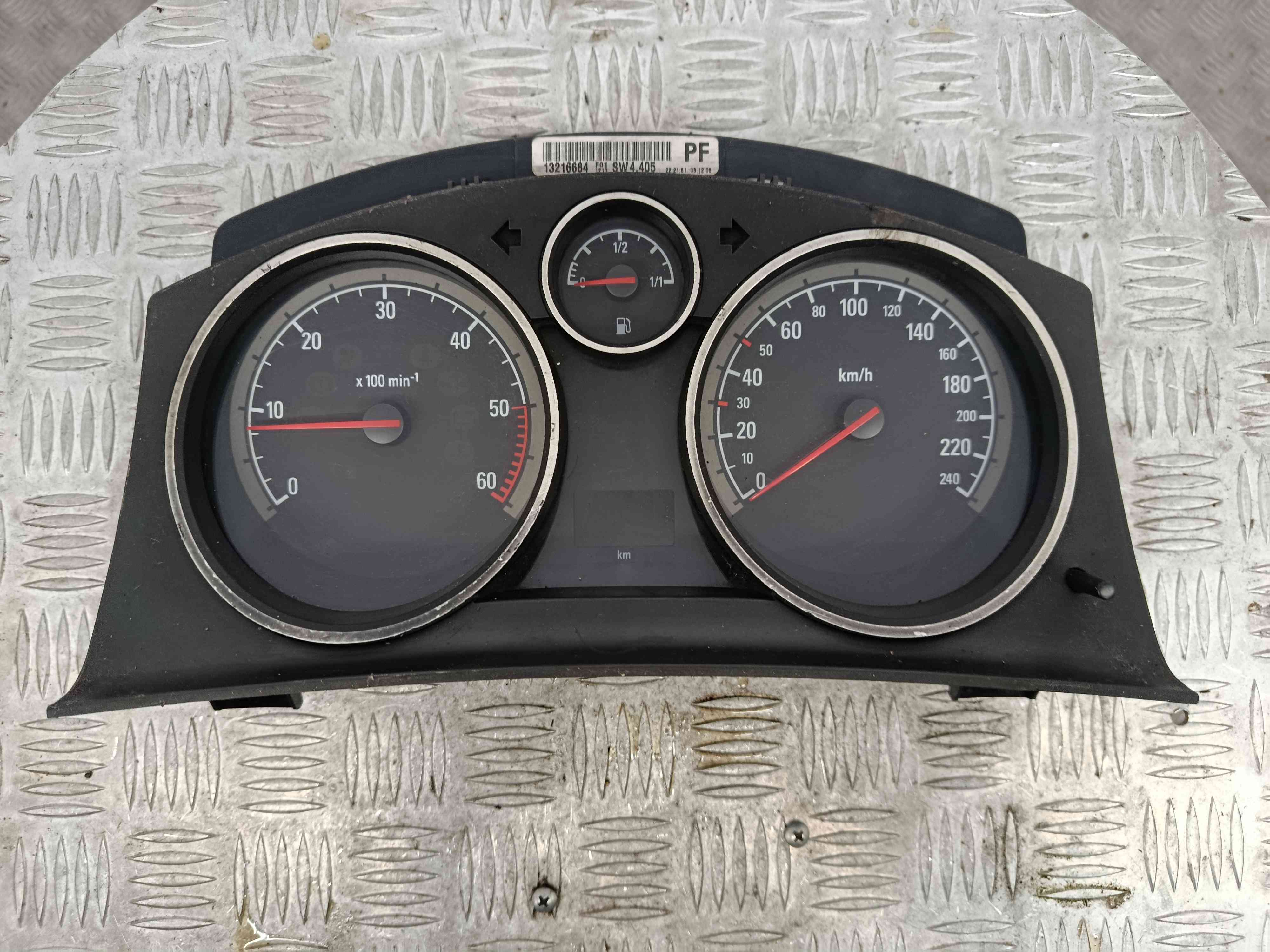 Quadrante 13216684 - OPEL ZAFIRA / ZAFIRA FAMILY B (A05)-38406034