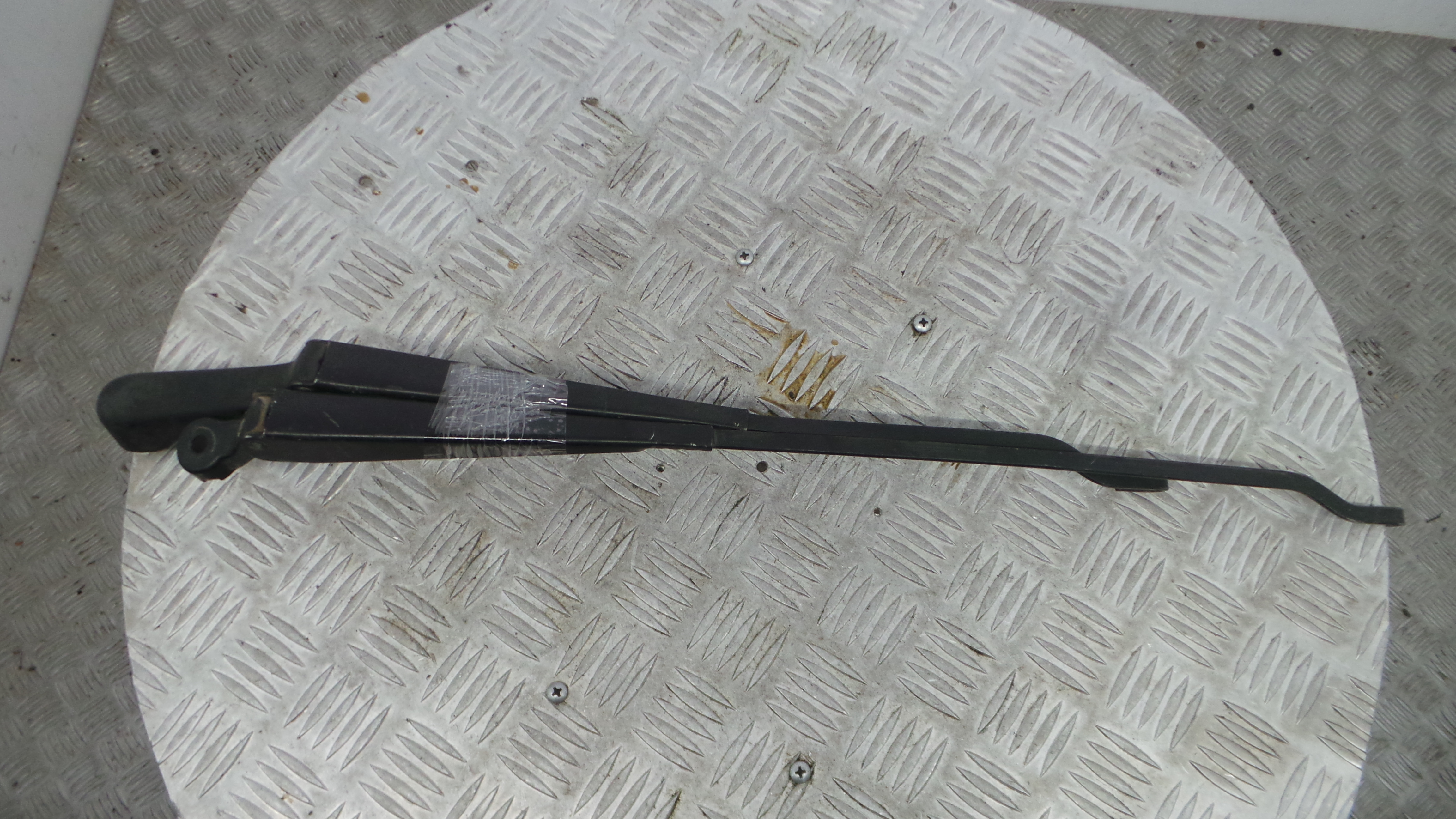 Braço Do Limpa-vidros 8200071211 - RENAULT CLIO II (BB_, CB_), CLIO Mk II (BB_, CB_)-38413715