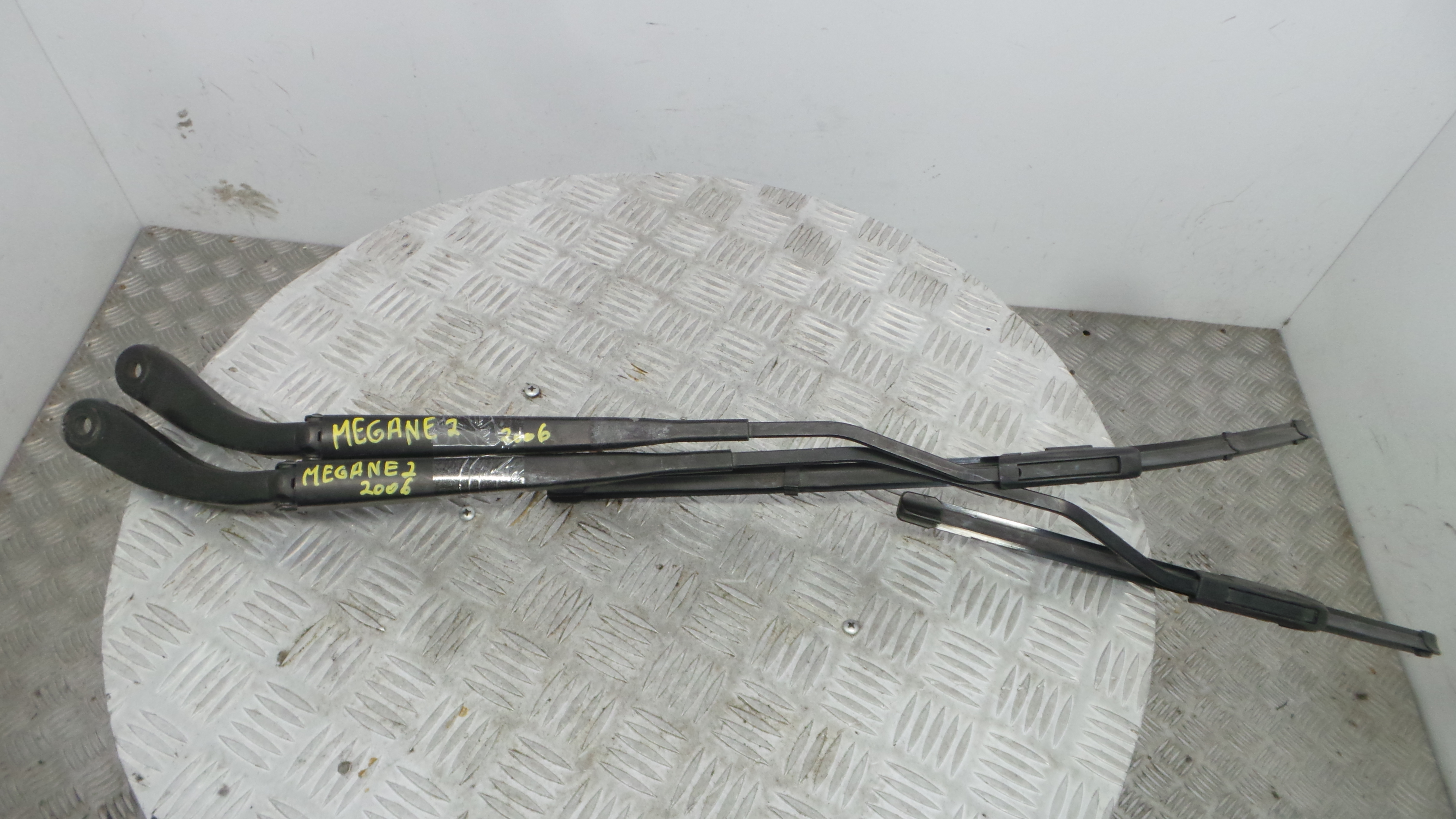 Braço Do Limpa-vidros 8200417219 - RENAULT MEGANE II (BM0/1_, CM0/1_)-38413733