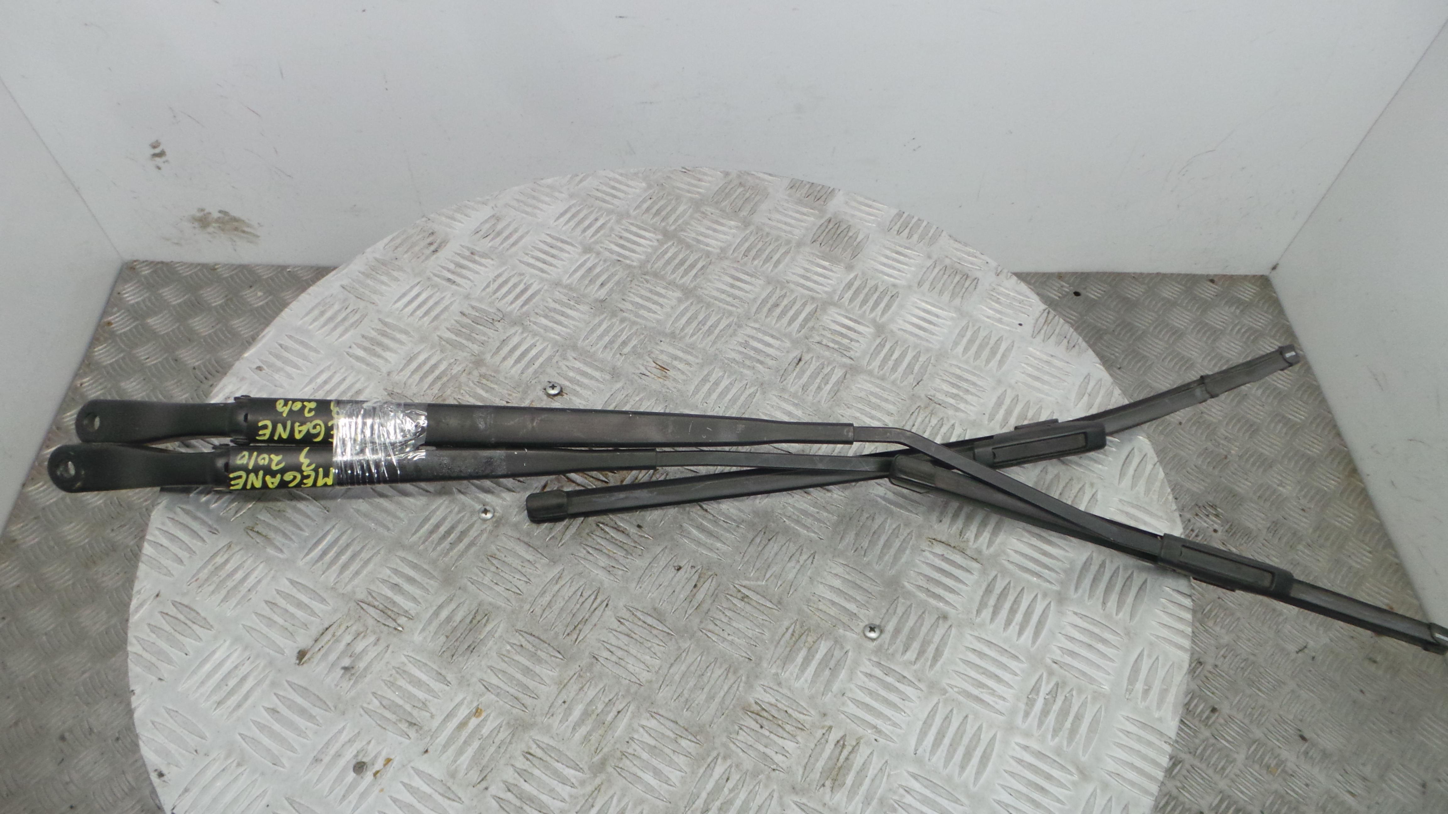 Braço Do Limpa-vidros 288810005R - RENAULT MEGANE III Hatchback (BZ0/1_, B3_)-38414586 Braço Do Limpa-vidros 288810005R - RENAULT MEGANE III Hatchback (BZ0/1_, B3_)-38414586