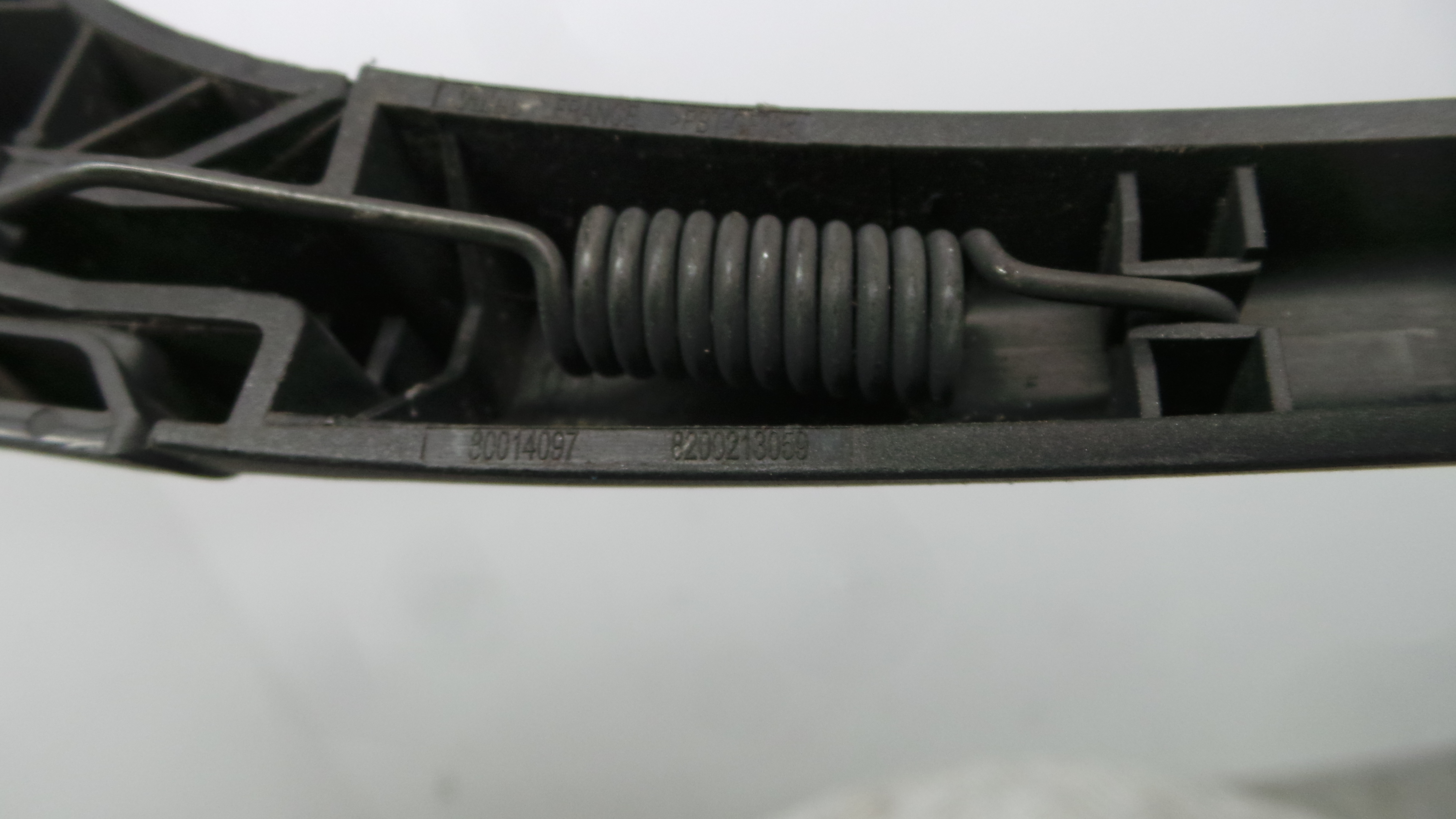 Braço Traseiro Para Brisas 8200213059 - RENAULT CLIO III (BR0/1, CR0/1)-38414737