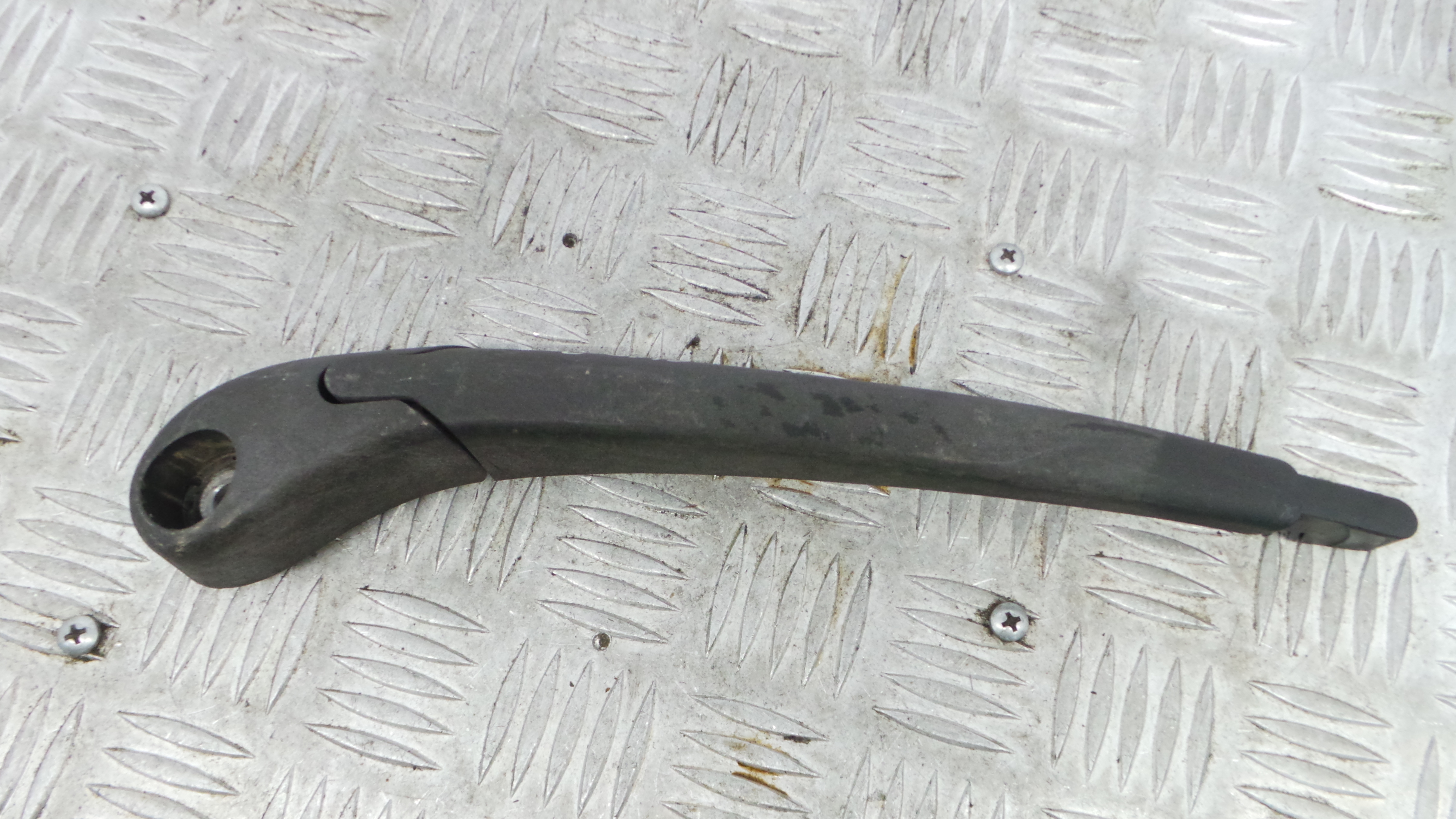 Braço Traseiro Para Brisas 8200213059 - RENAULT CLIO III (BR0/1, CR0/1)-38415956