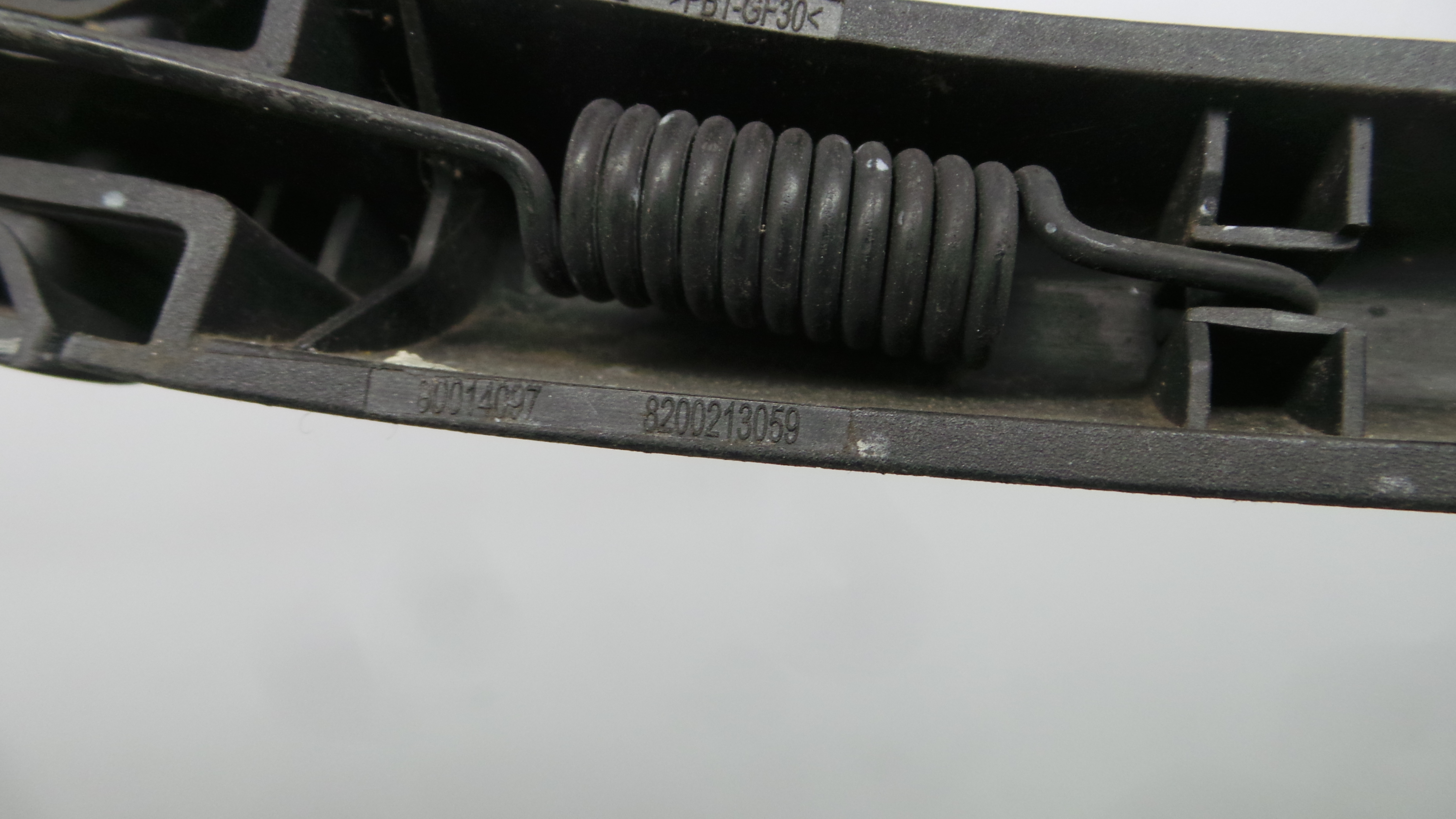 Braço Traseiro Para Brisas 8200213059 - RENAULT CLIO III (BR0/1, CR0/1)-38415956