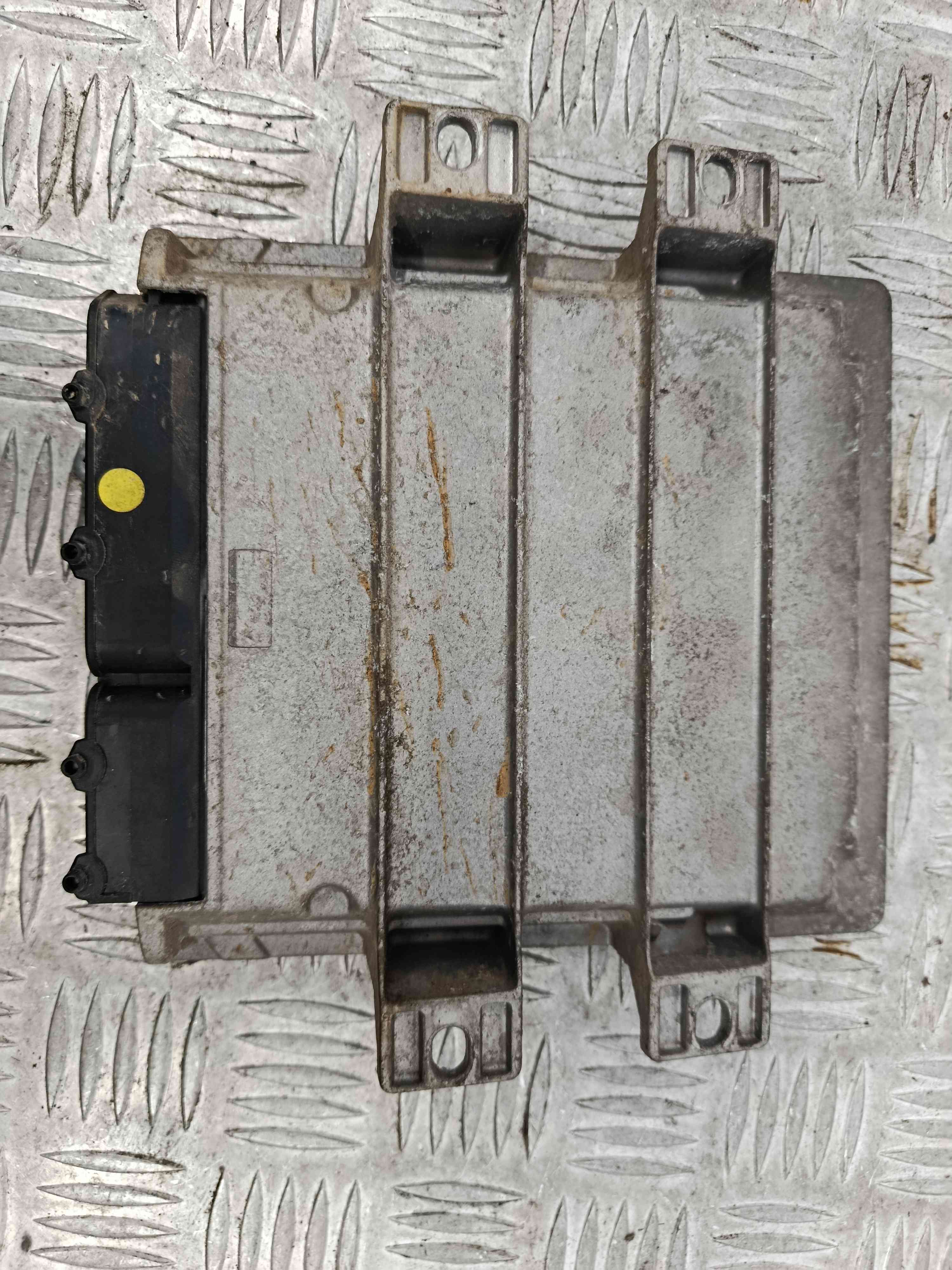 Centralina do Motor YMA0047 - ROVER 45 I três volumes (RT)-38427767