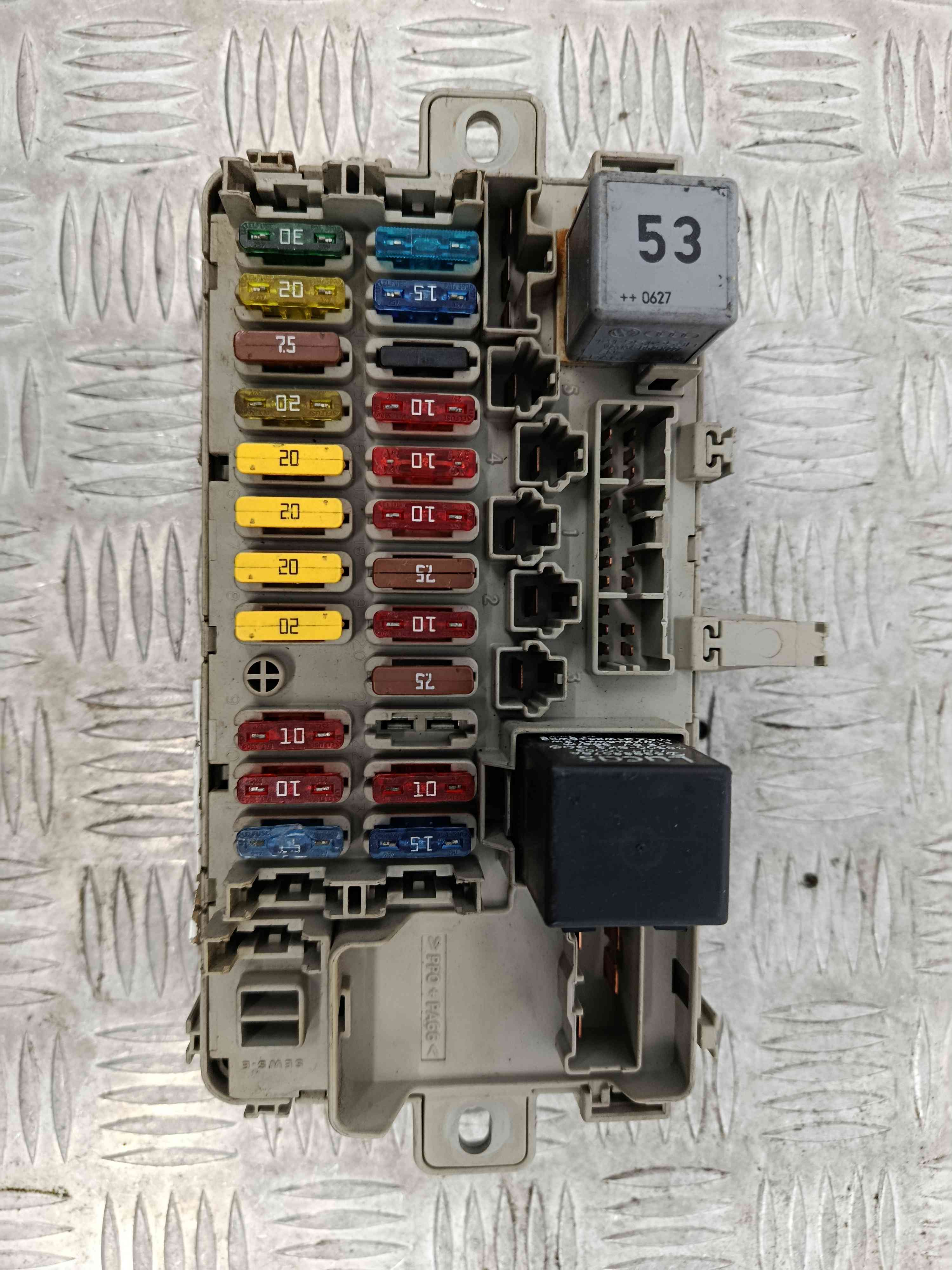 Caixa dos Fusíveis / BSI / UCH / SAM YQE000070 - ROVER 45 I três volumes (RT)-38427770