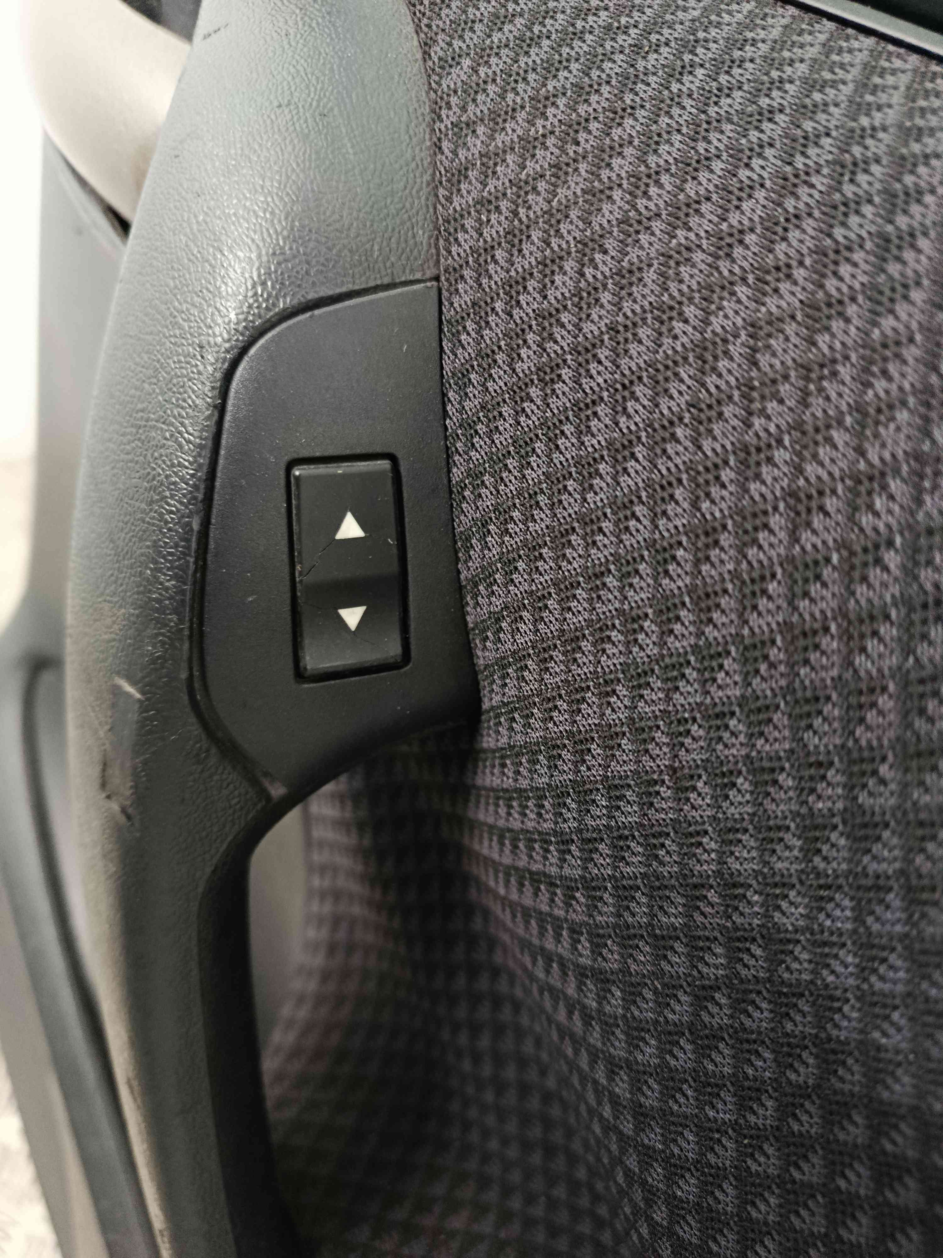 Interruptor / Comando Elevador Vidro Trás Dto 735301377 - FIAT STILO Multi Wagon (192_)-38443832