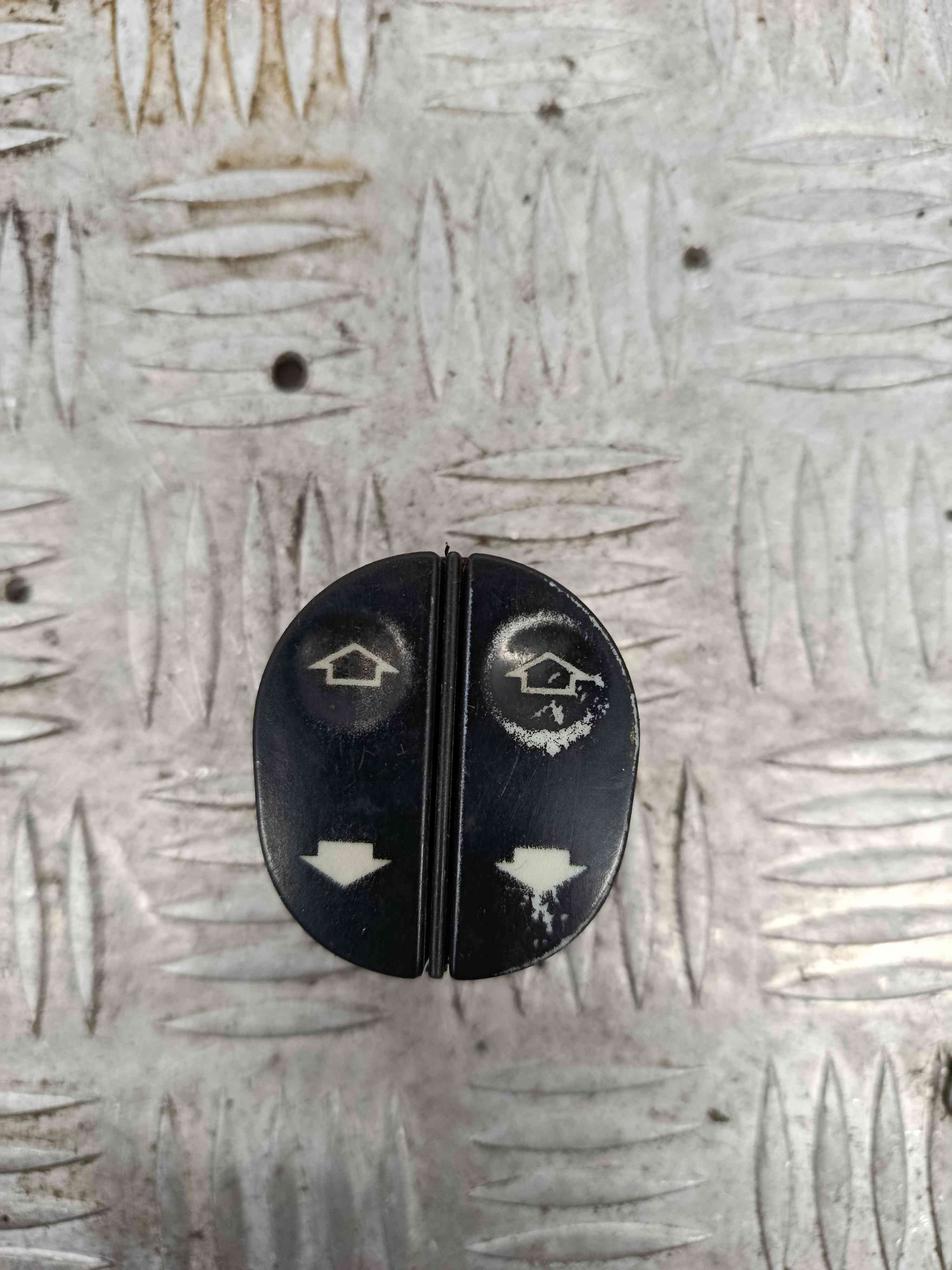 Interruptor / Comando Elevador Vidro Frente Esq  96FG14529BC - FORD FIESTA IV (JA_, JB_), FIESTA Mk -38445106