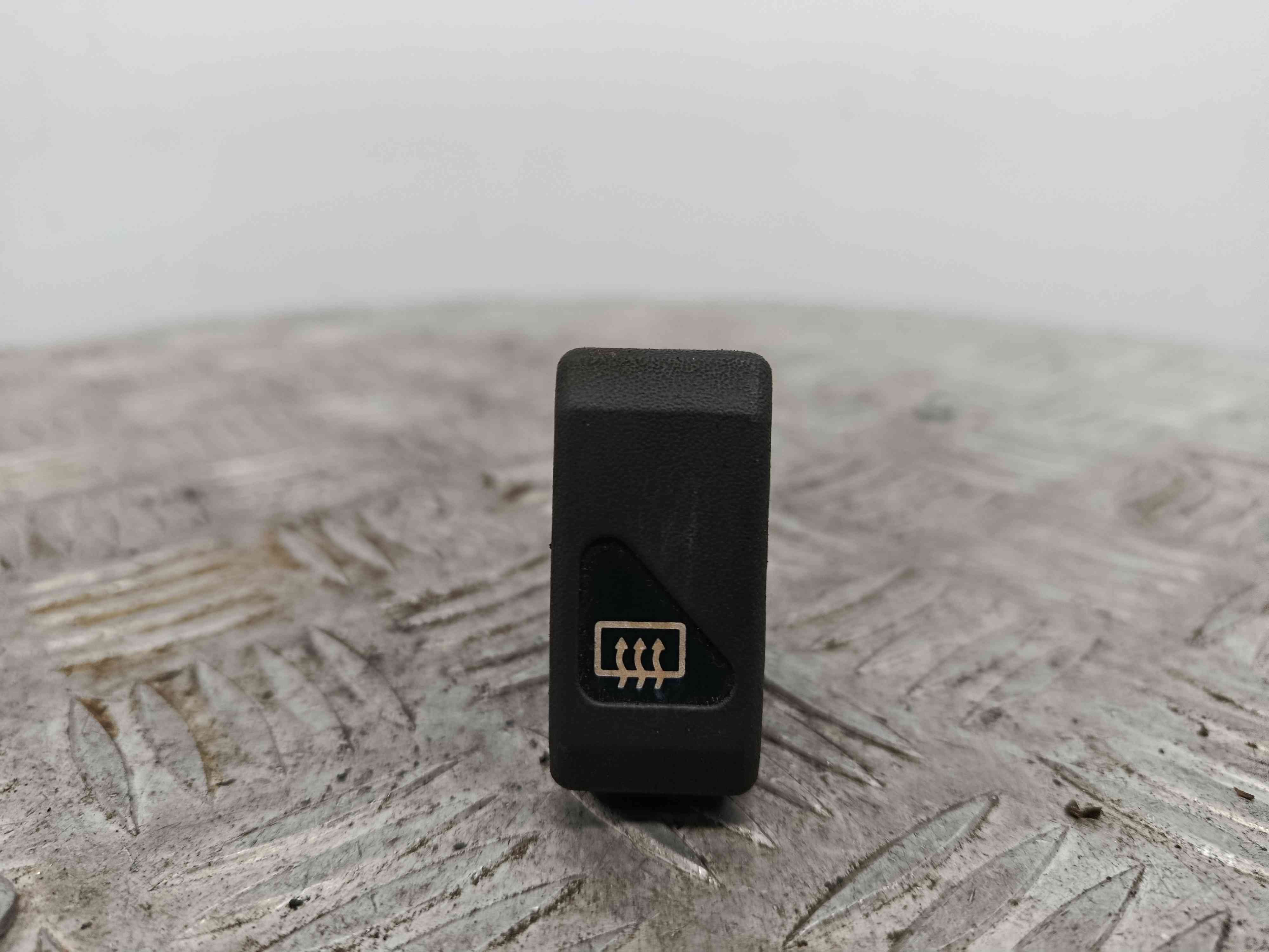 Comutador Interruptor Desembaciador Vidro  - RENAULT CLIO I (B/C57_, 5/357_)-38445265