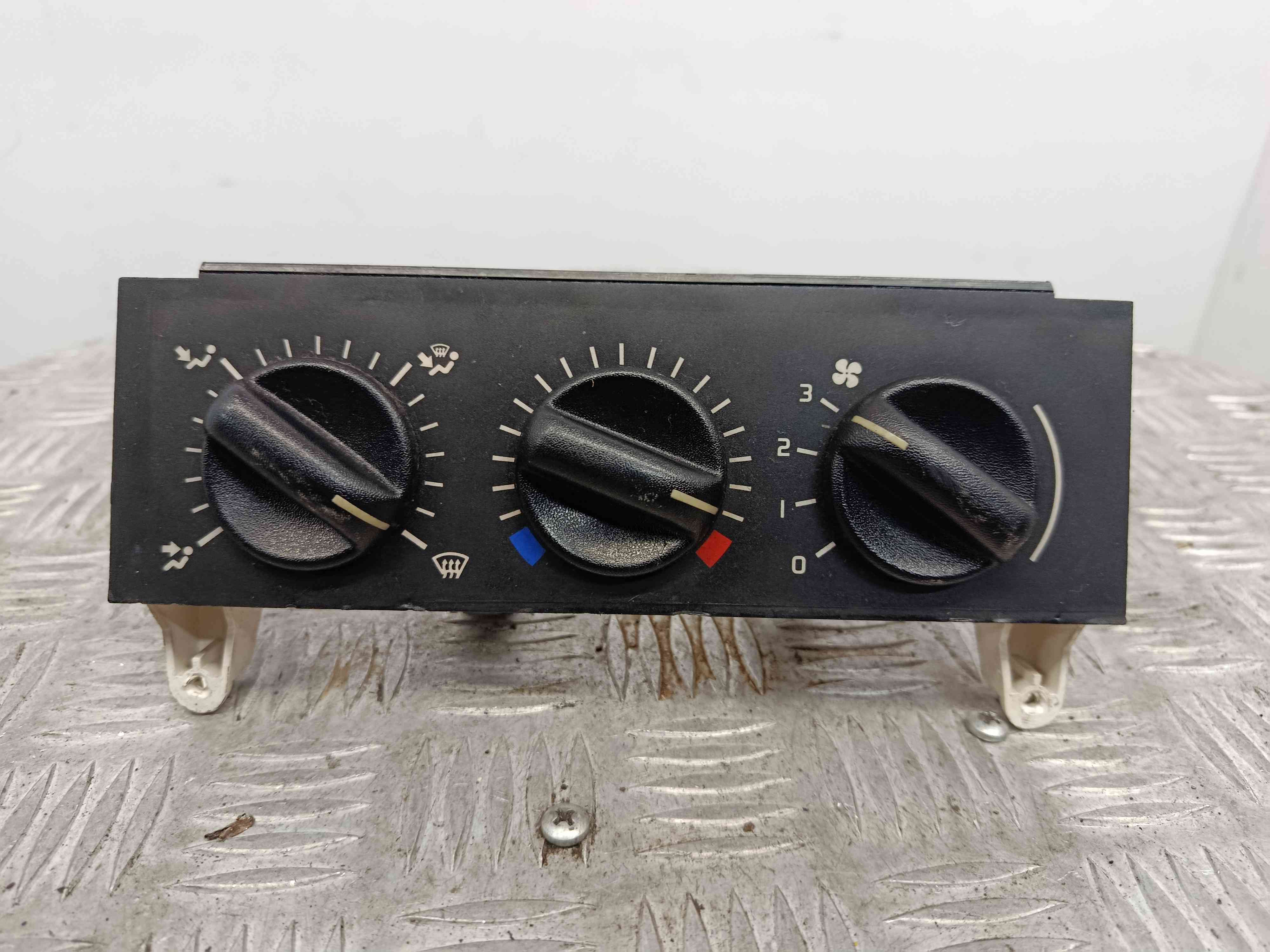 Comando da Sofagem / Climatronic A36251169W - RENAULT CLIO I (B/C57_, 5/357_)-38445281