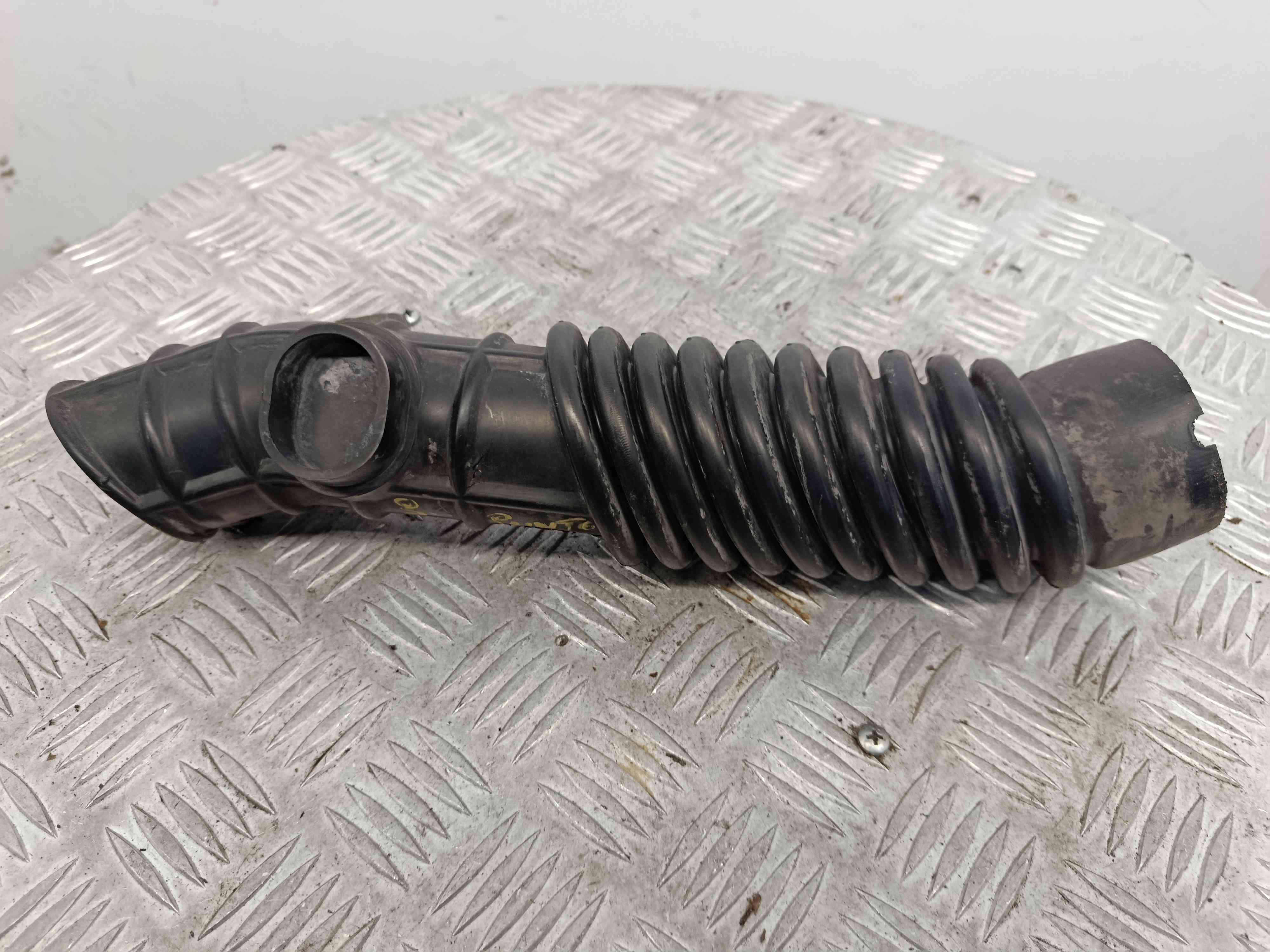 Tubo Intercooler 7786443 - FIAT PUNTO (176_)-38445593 Tubo Intercooler 7786443 - FIAT PUNTO (176_)-38445593