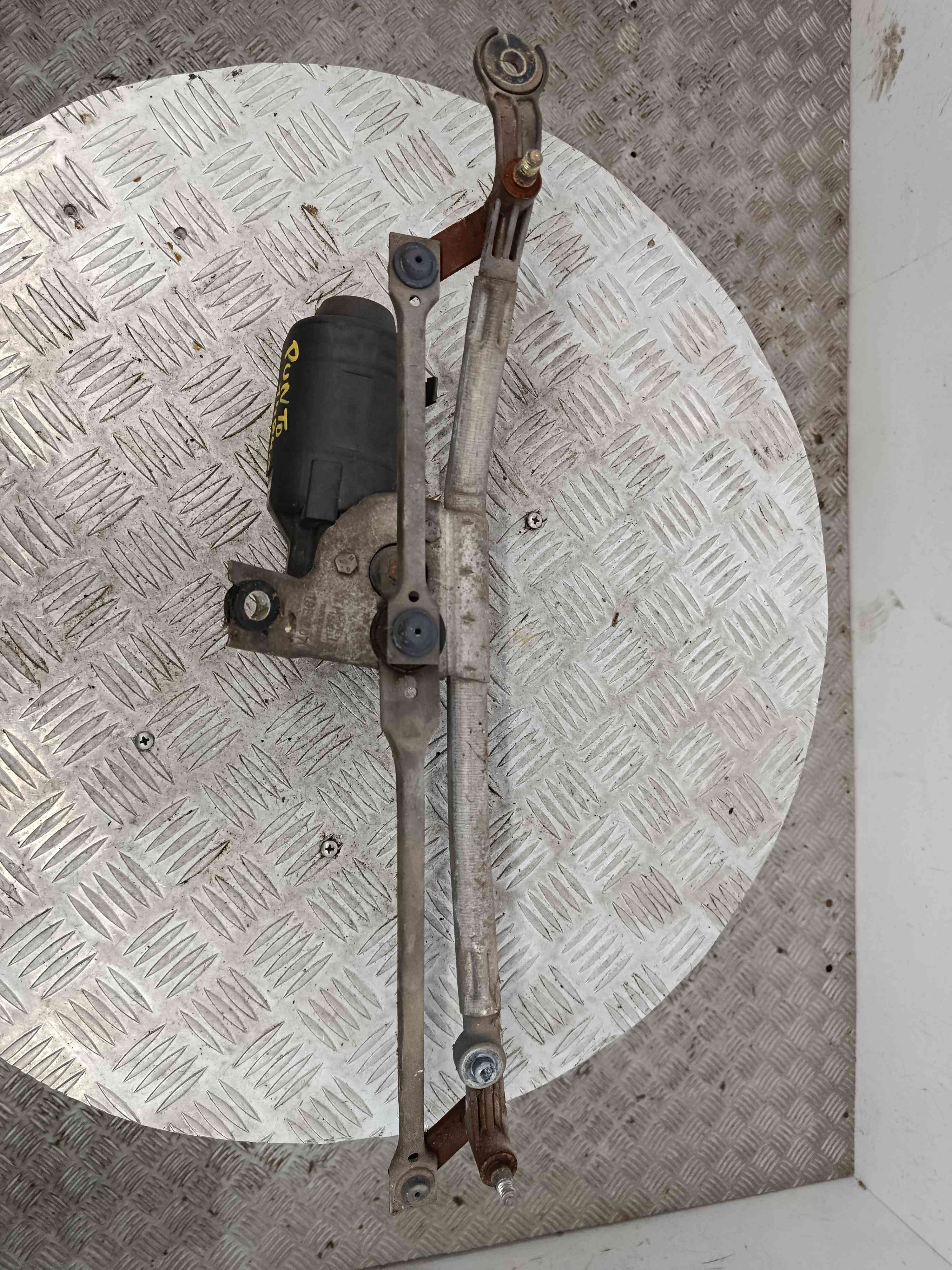 Motor Limpa Vidros Frente - FIAT PUNTO (176_)-38445614 Motor Limpa Vidros Frente - FIAT PUNTO (176_)-38445614