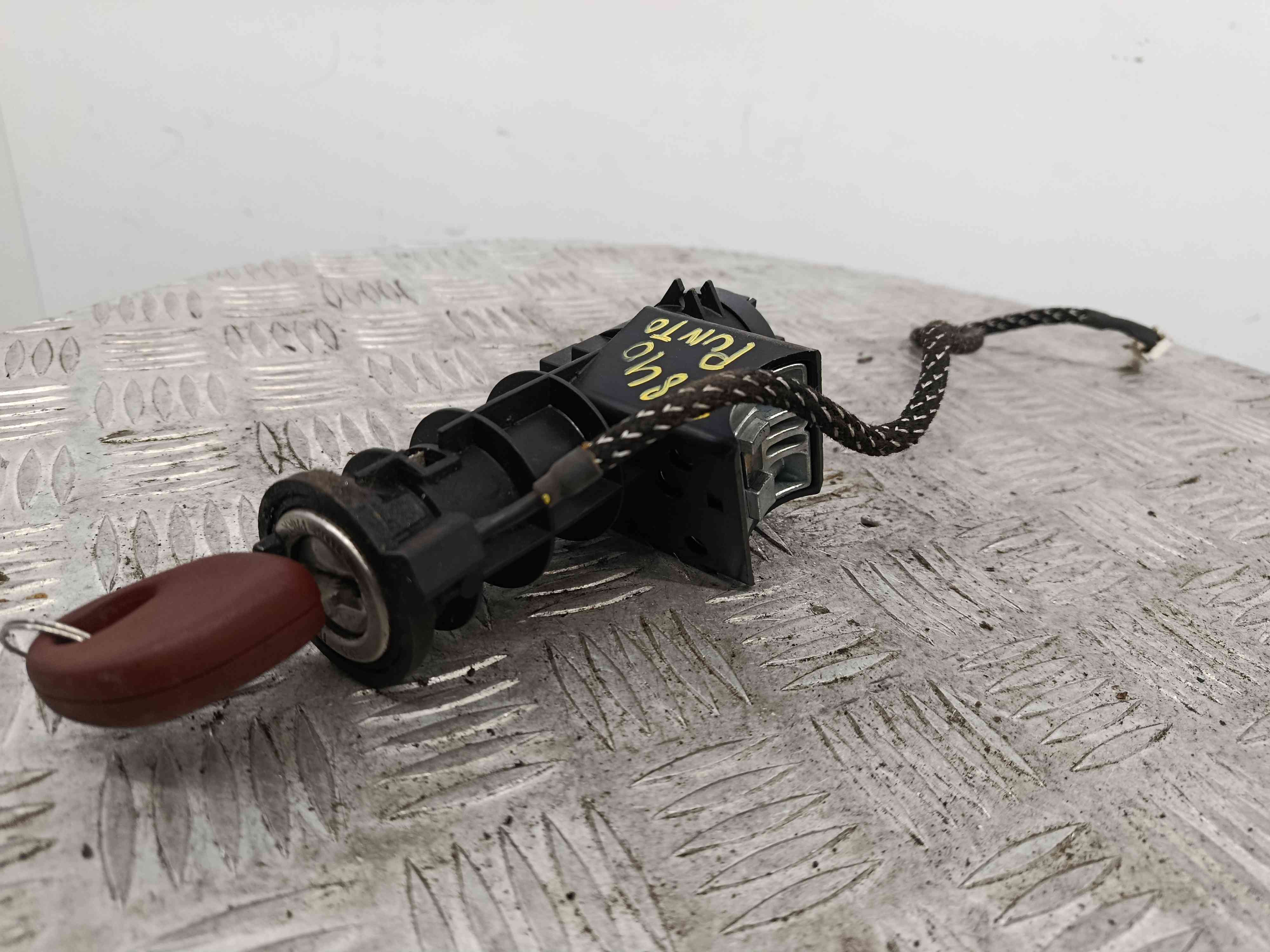 Canhão de ignição - FIAT PUNTO (176_)-38445616 Canhão de ignição - FIAT PUNTO (176_)-38445616