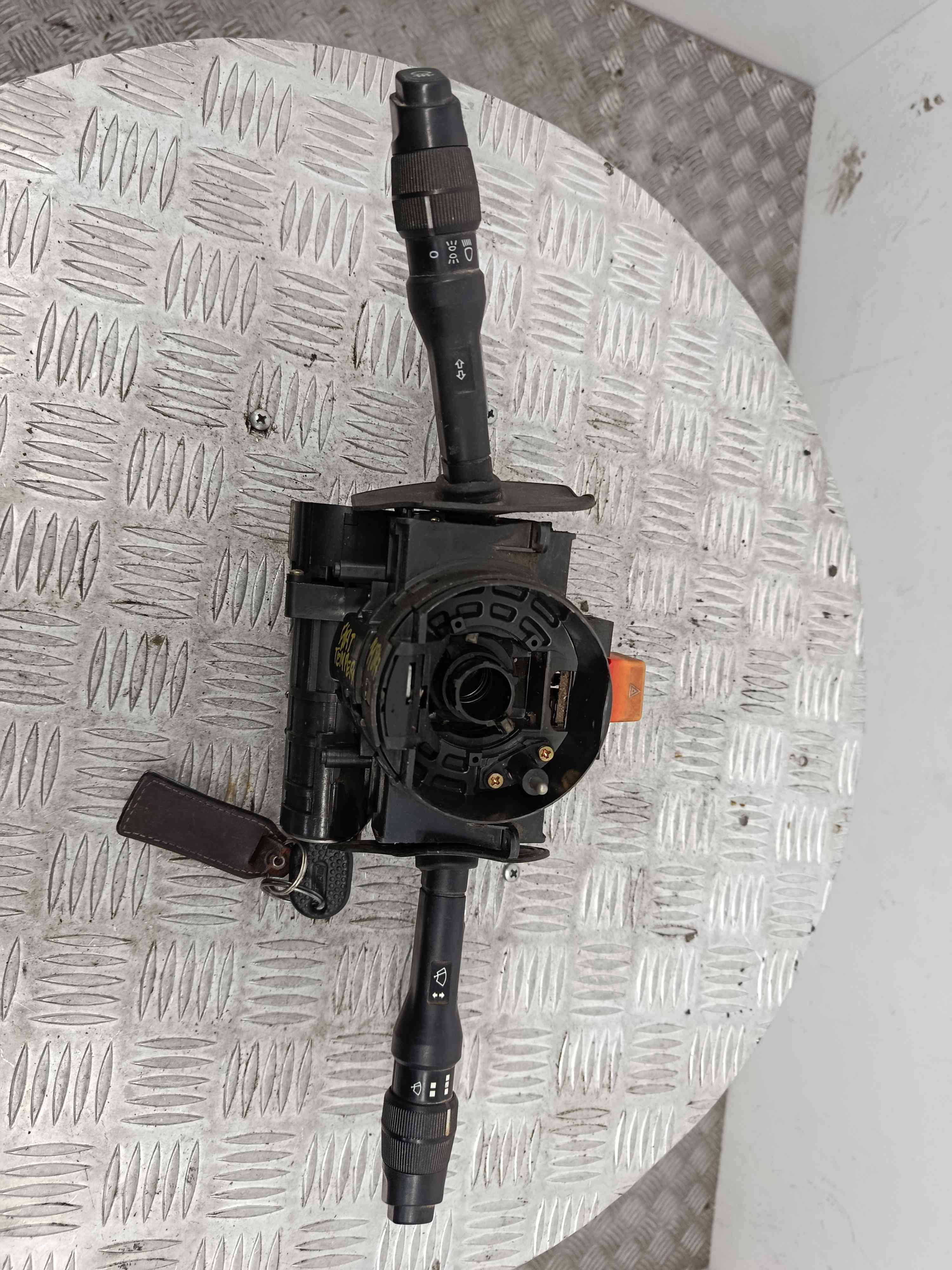 Comutador(es) das Luzes e Limpa Para-Brisas 7601589 - FIAT TEMPRA (159_)-38463616