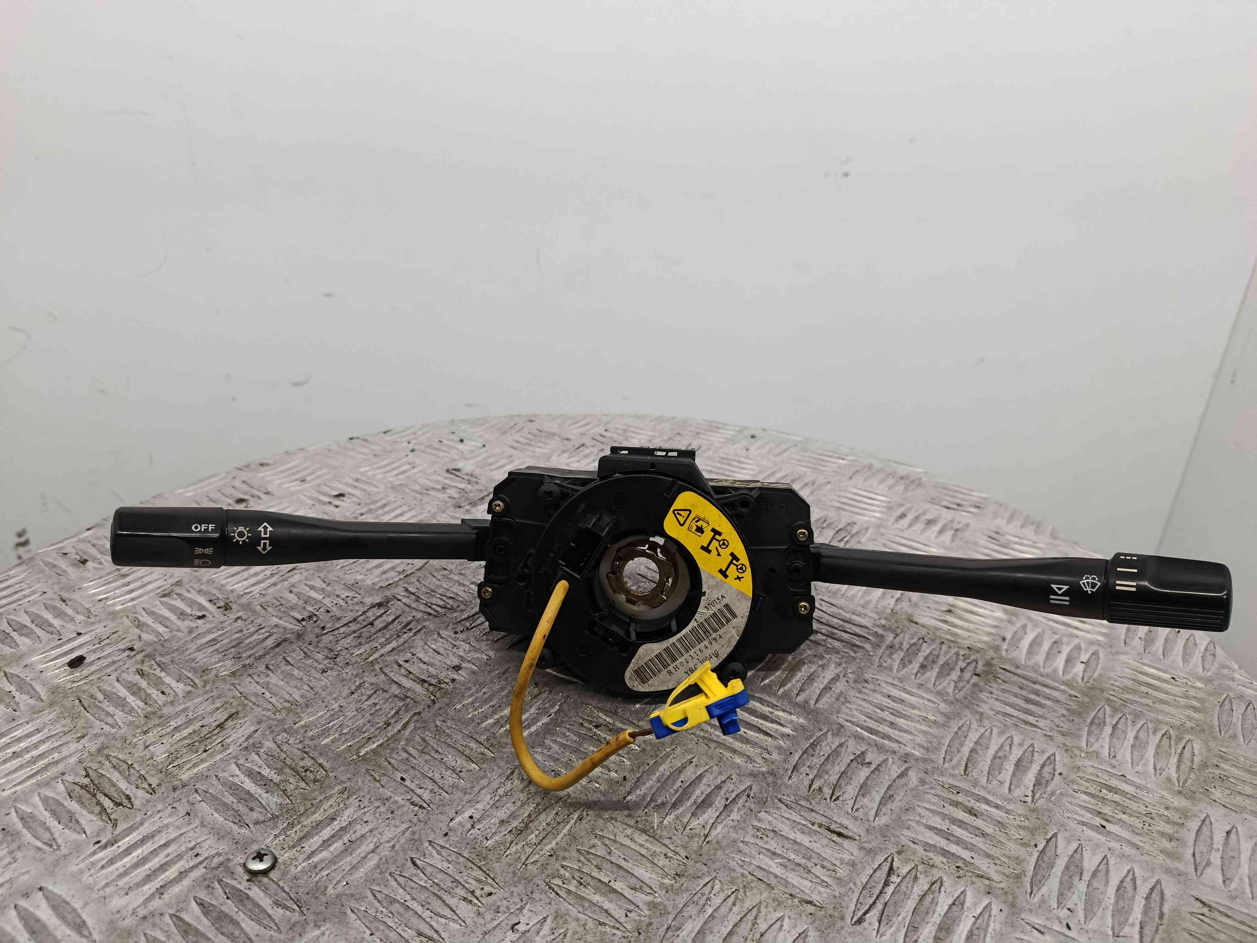 Fita de Airbags YRC100410 – ROVER 45 I três volumes (RT) Fita de Airbags YRC100410 – ROVER 45 I três volumes (RT)