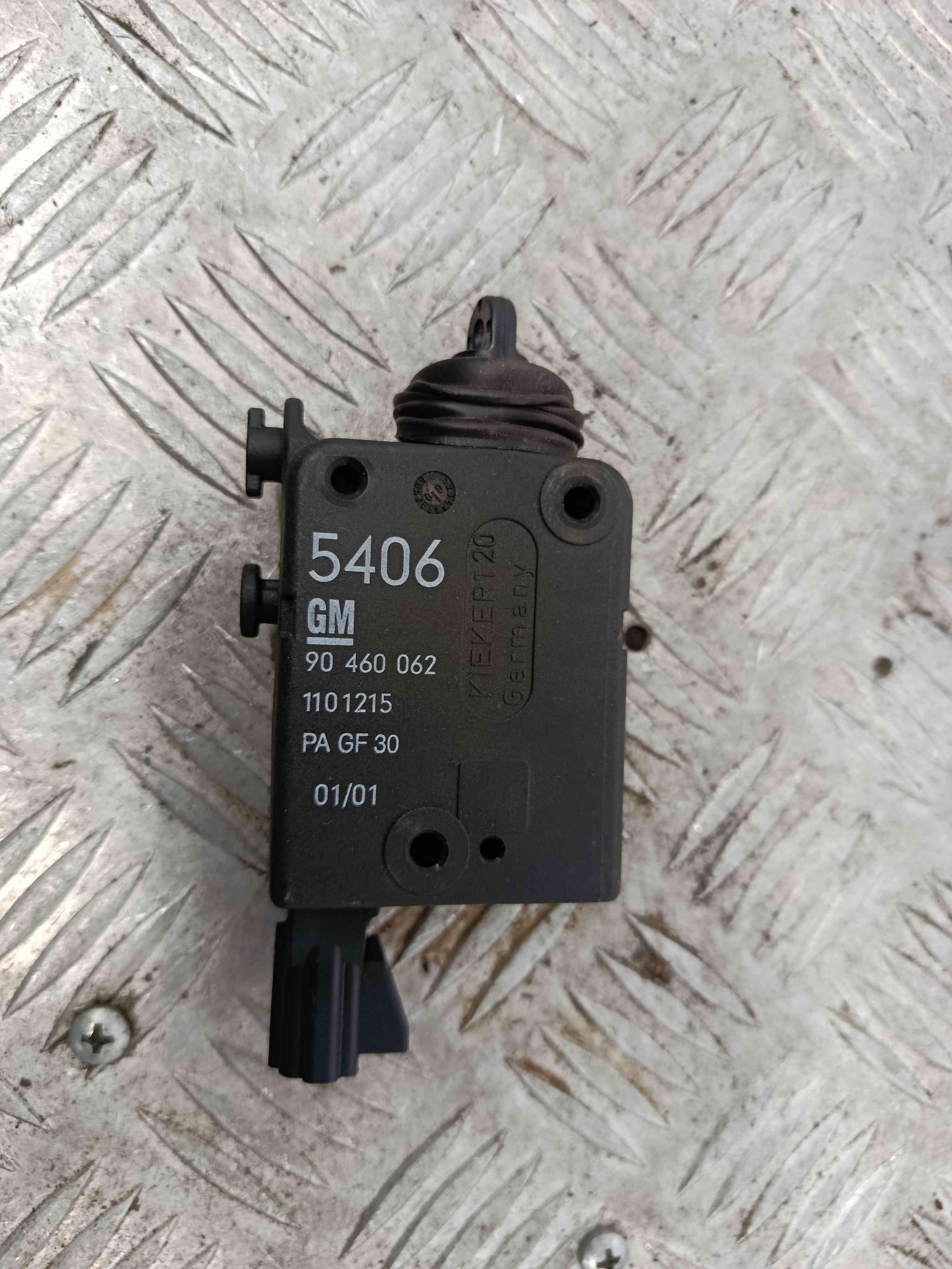 Pistola Fecho Central Mala 90460062 - OPEL ASTRA G Hatchback (T98)-38463962