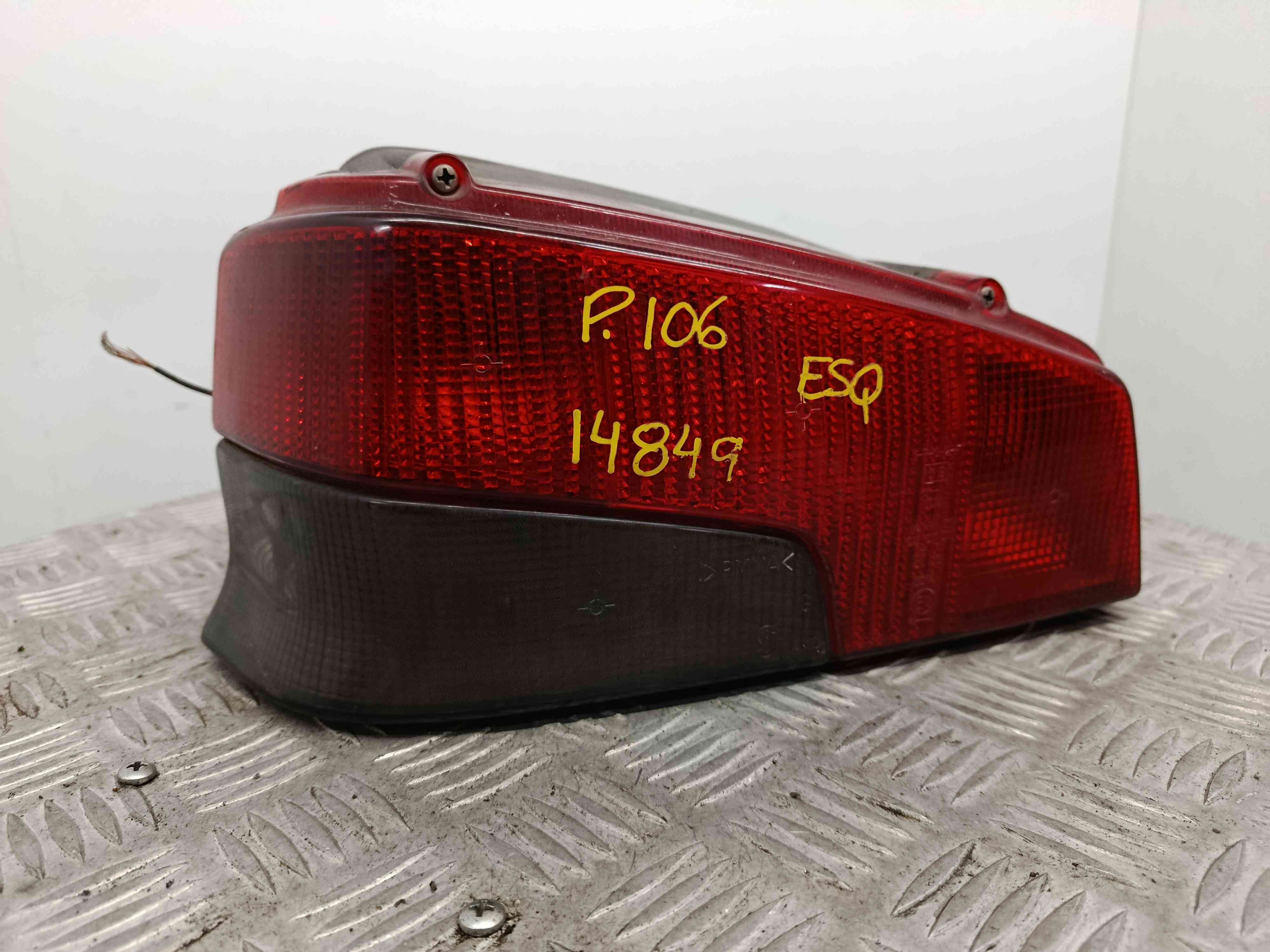 Farolim Stop Esq  - PEUGEOT 106 I (1A, 1C)-38464159