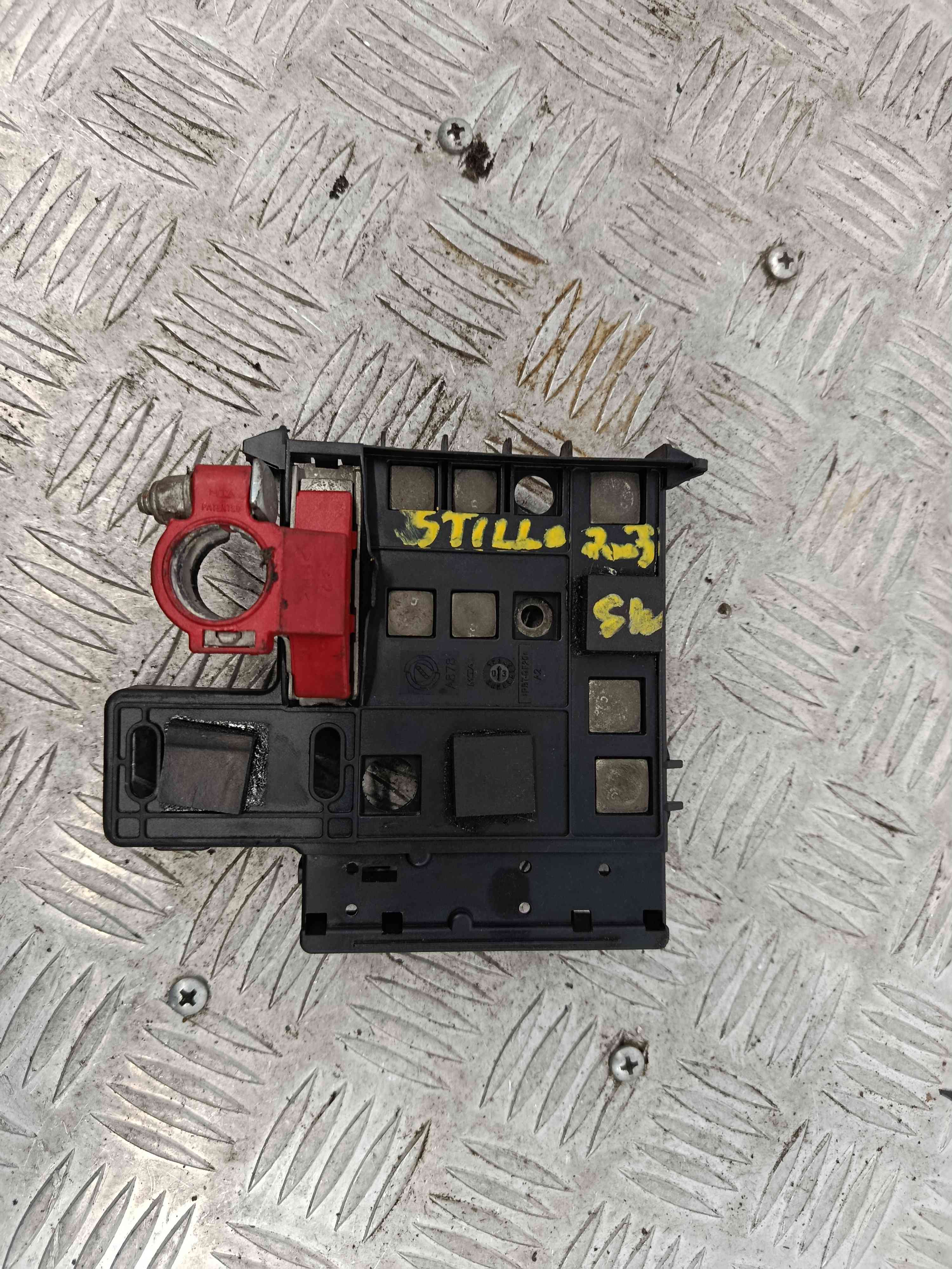 Caixa dos Fusíveis / BSI / UCH / SAM  - FIAT STILO Multi Wagon (192_)-38464708