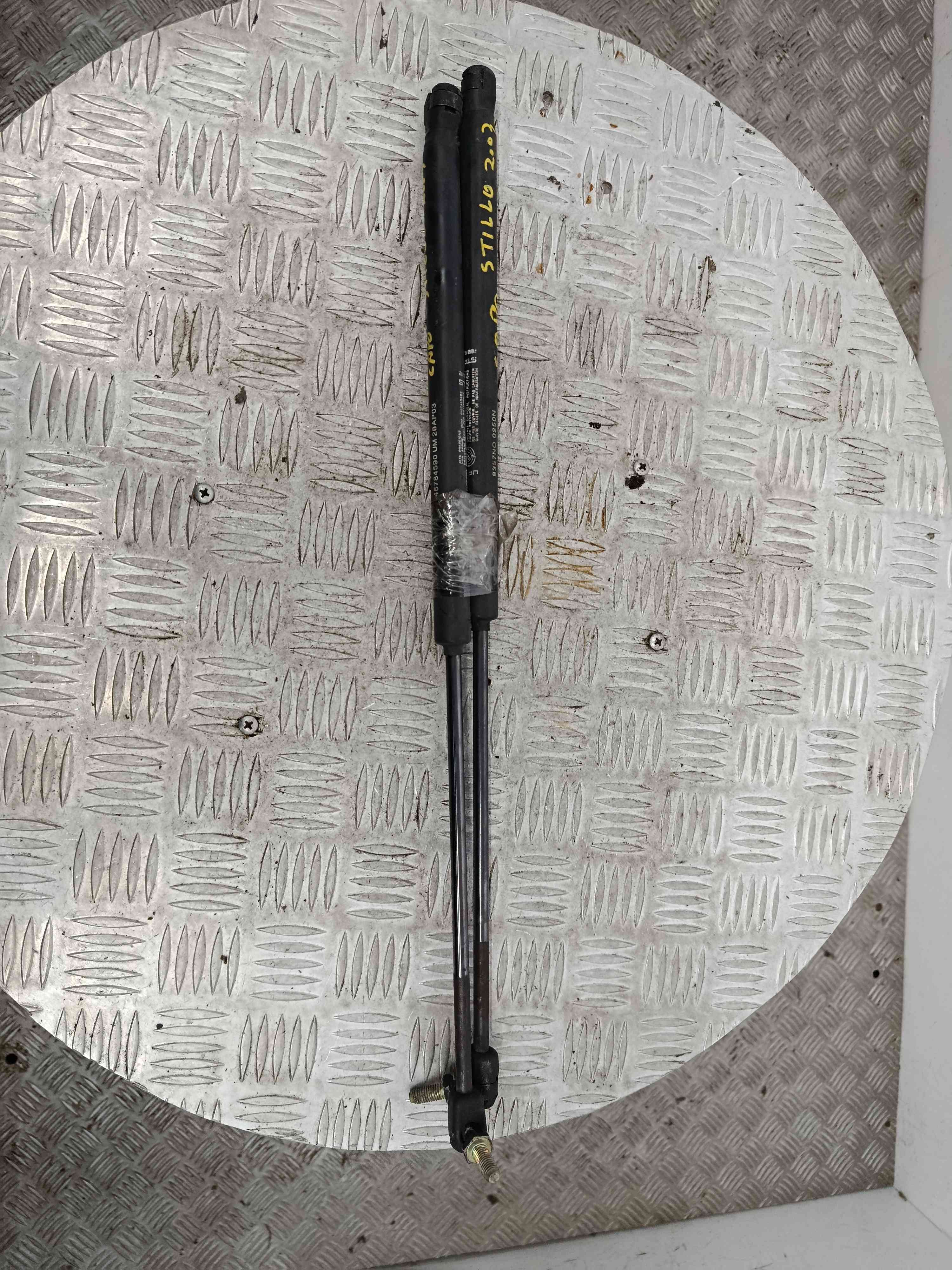 Amortecedor do Capot 46784590 - FIAT STILO Multi Wagon (192_)-38464710